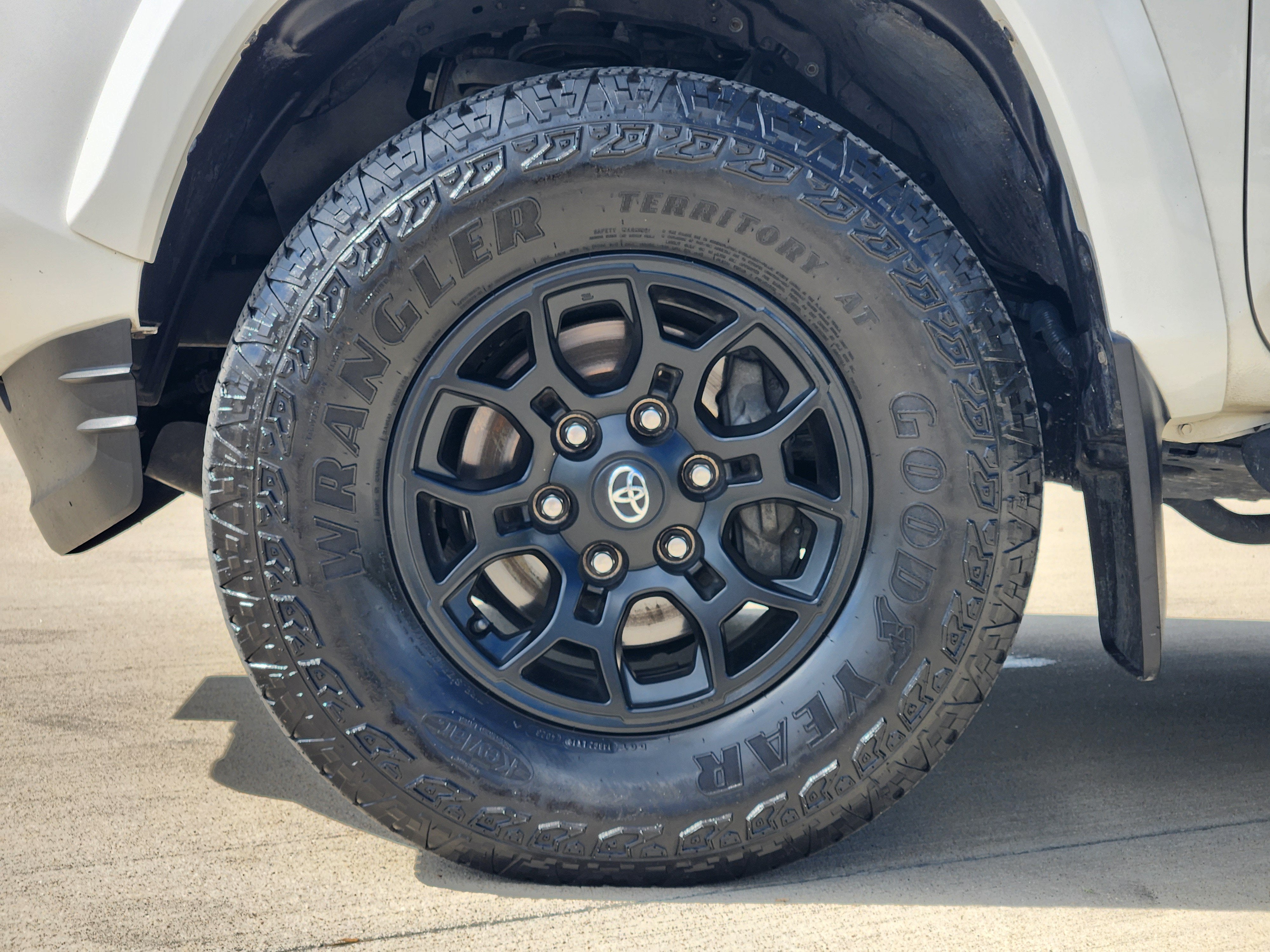2022 Toyota Tacoma 2WD SR5