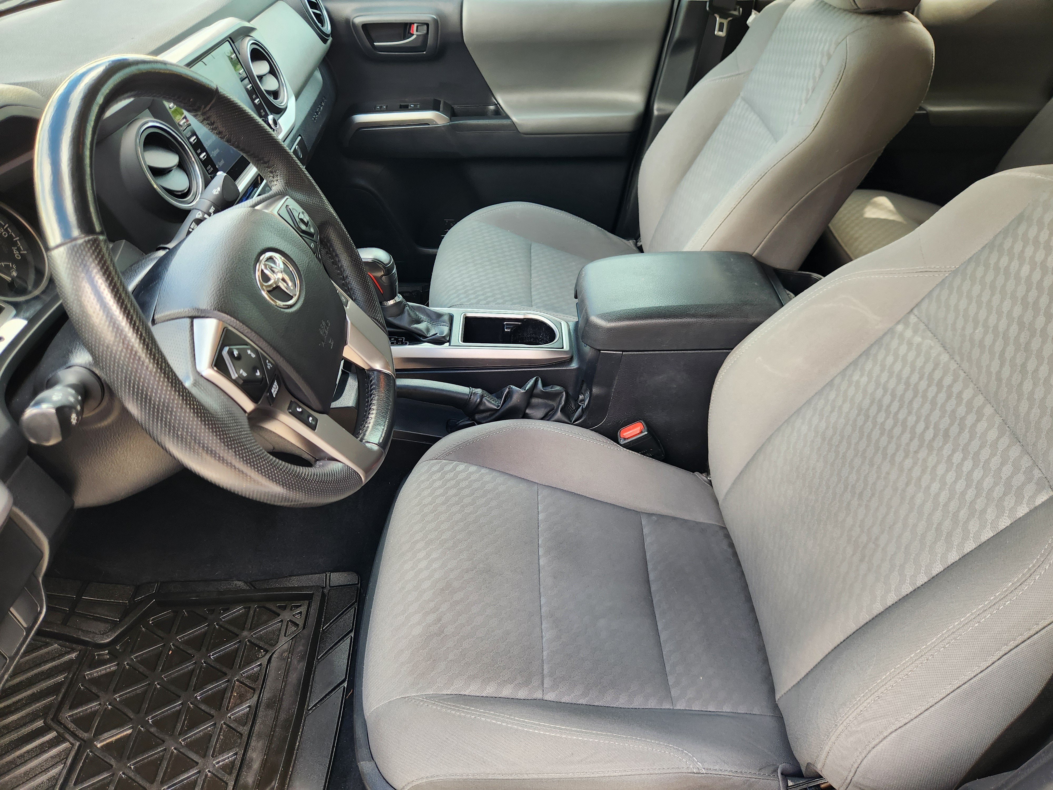 2022 Toyota Tacoma 2WD SR5