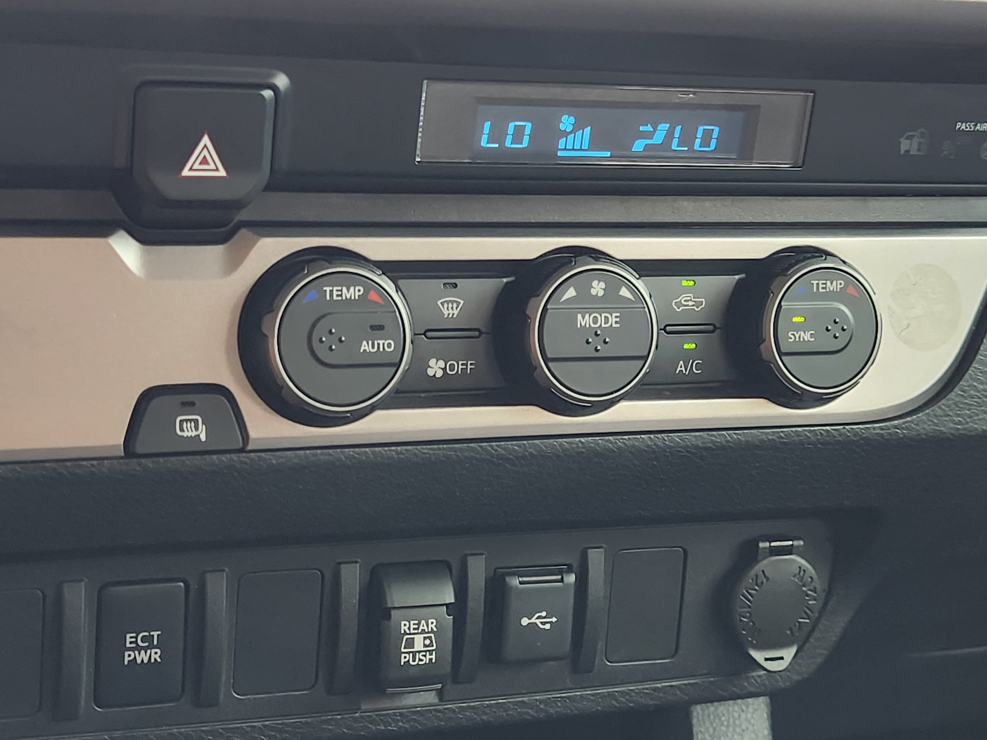 2022 Toyota Tacoma 2WD SR5