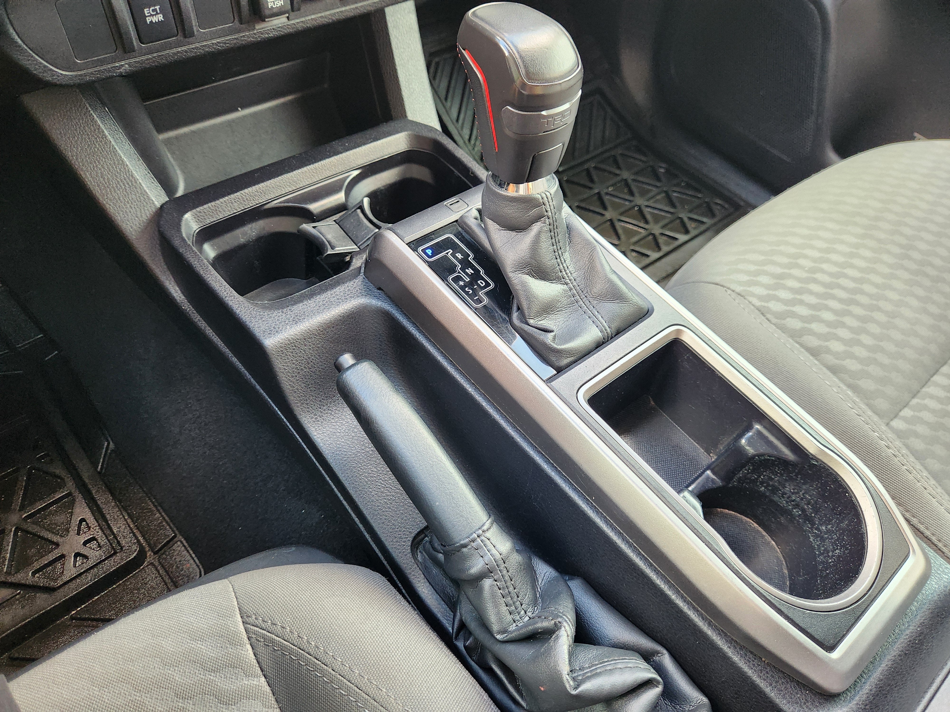 2022 Toyota Tacoma 2WD SR5