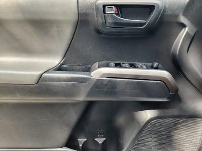 2022 Toyota Tacoma 2WD SR5