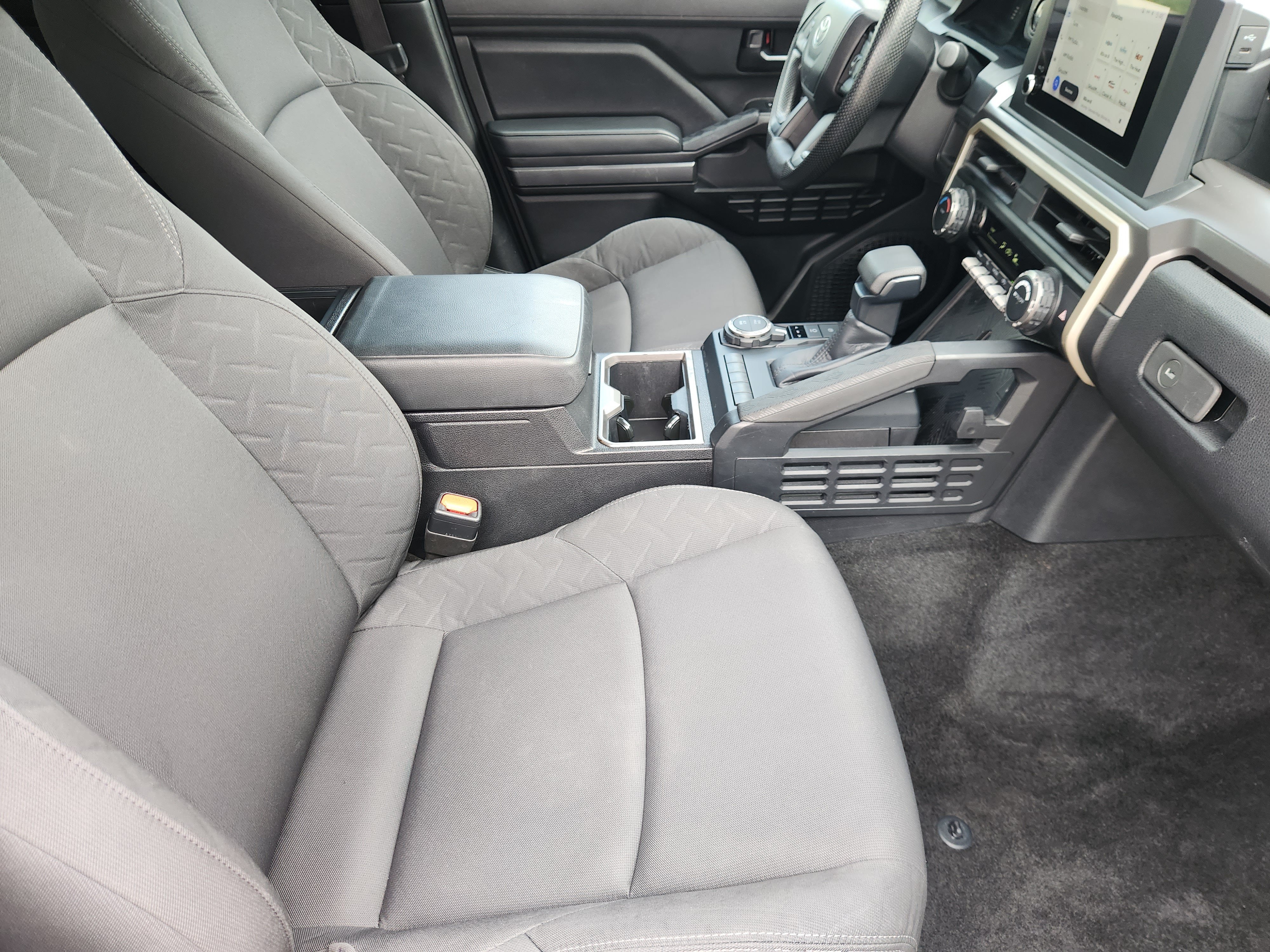 2024 Toyota Tacoma 4WD SR5