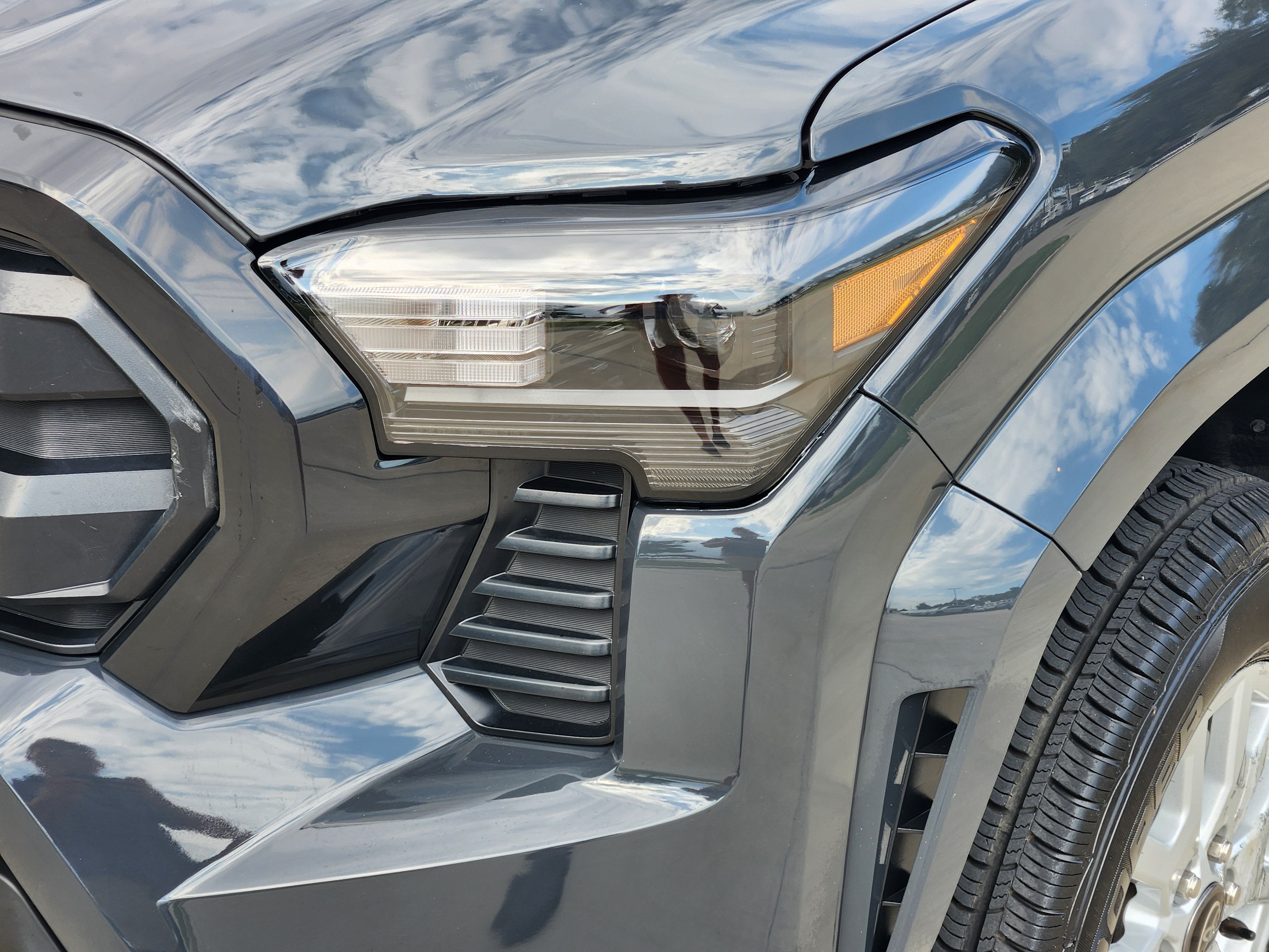 2024 Toyota Tacoma 4WD SR5