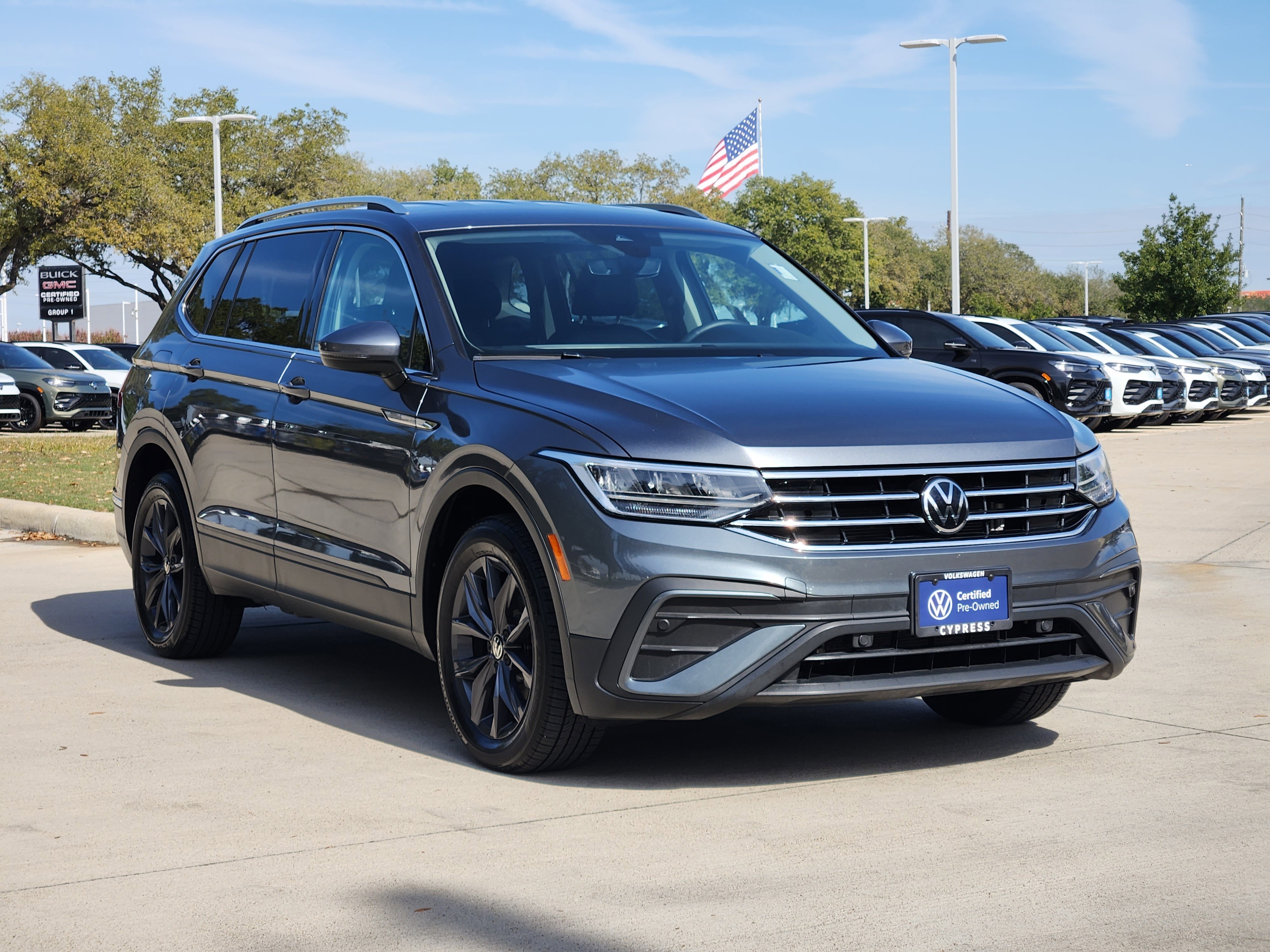 2022 Volkswagen Tiguan SE