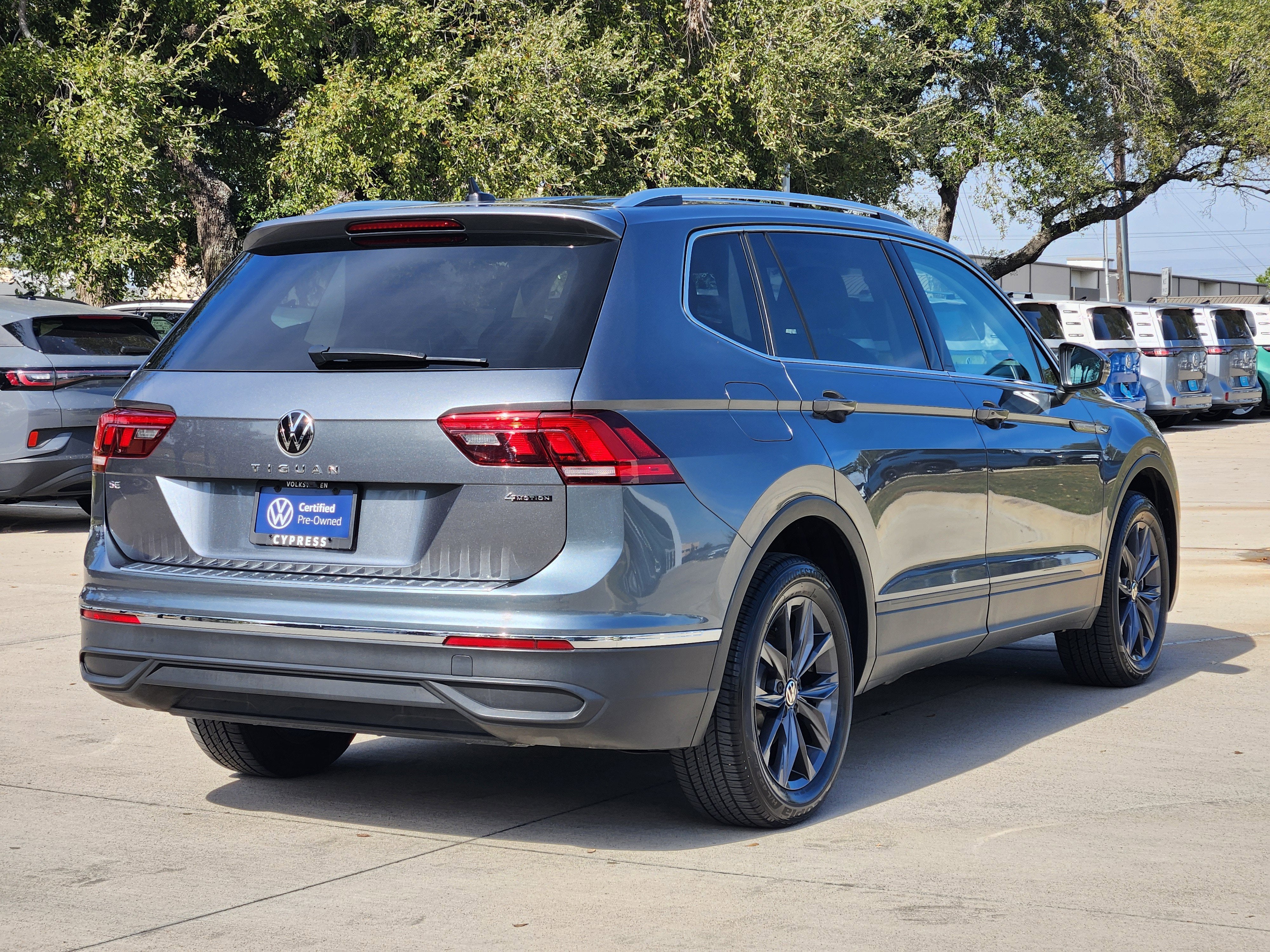 2022 Volkswagen Tiguan SE