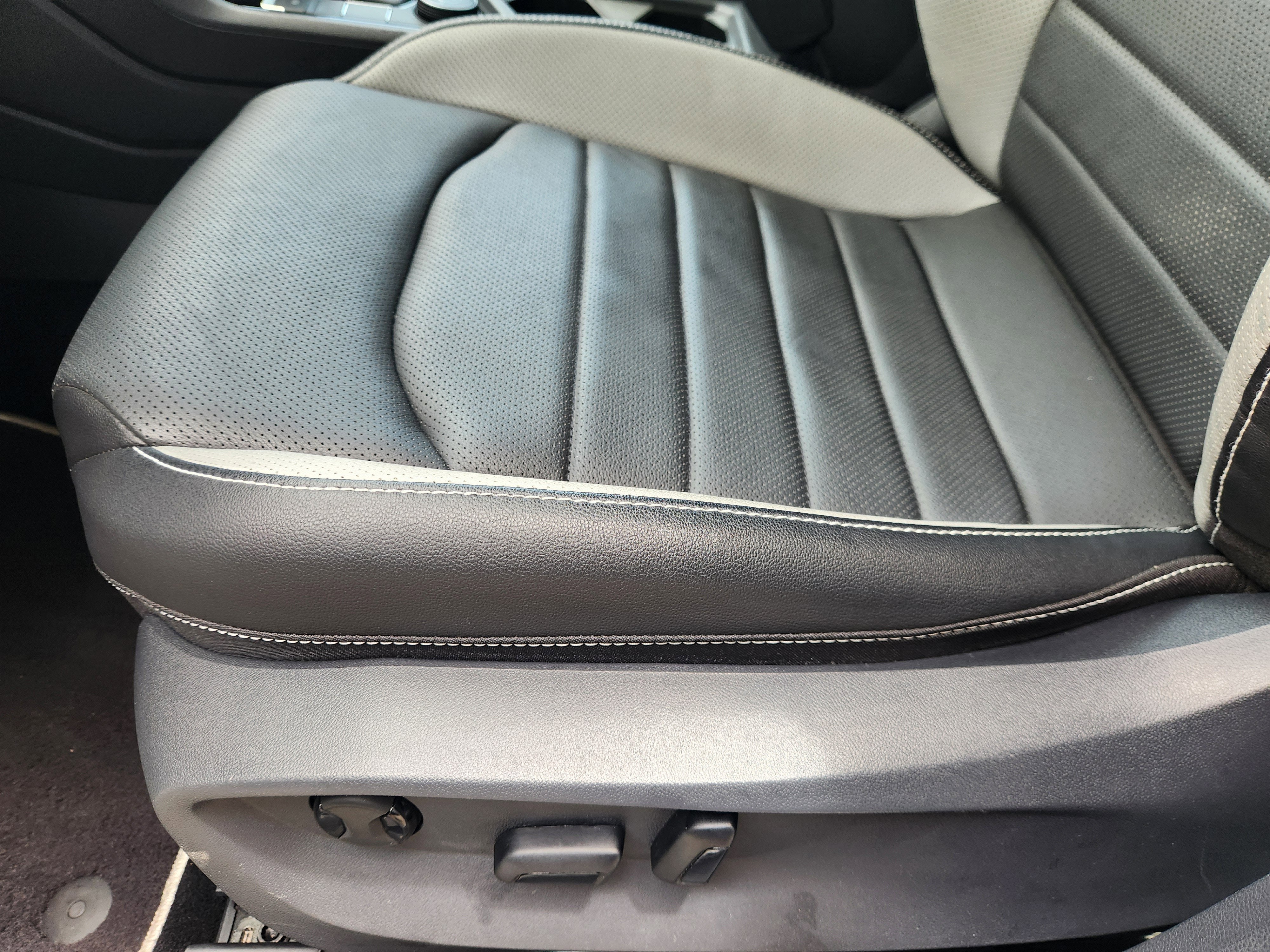 2023 Volkswagen Taos SEL