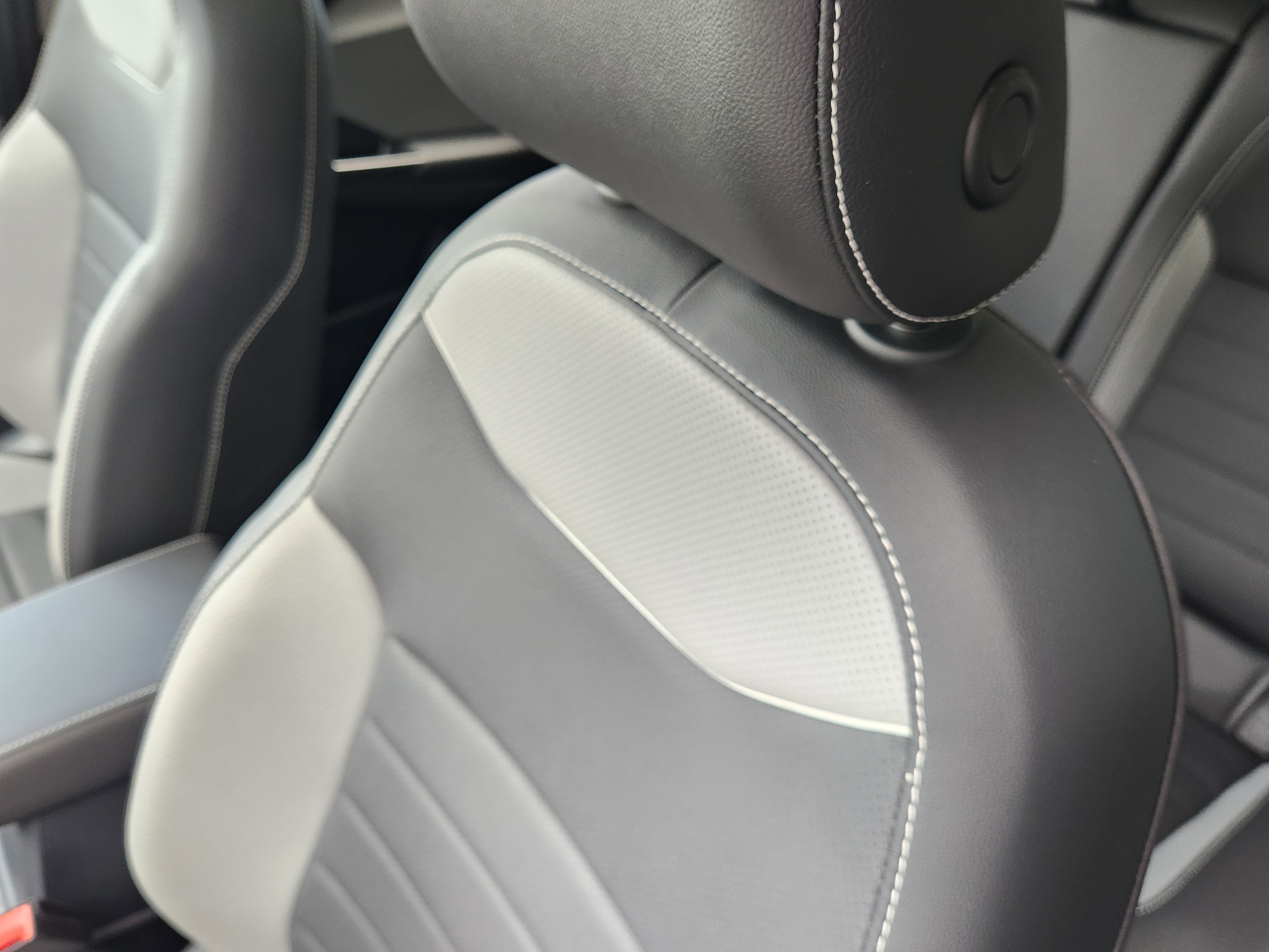 2023 Volkswagen Taos SEL