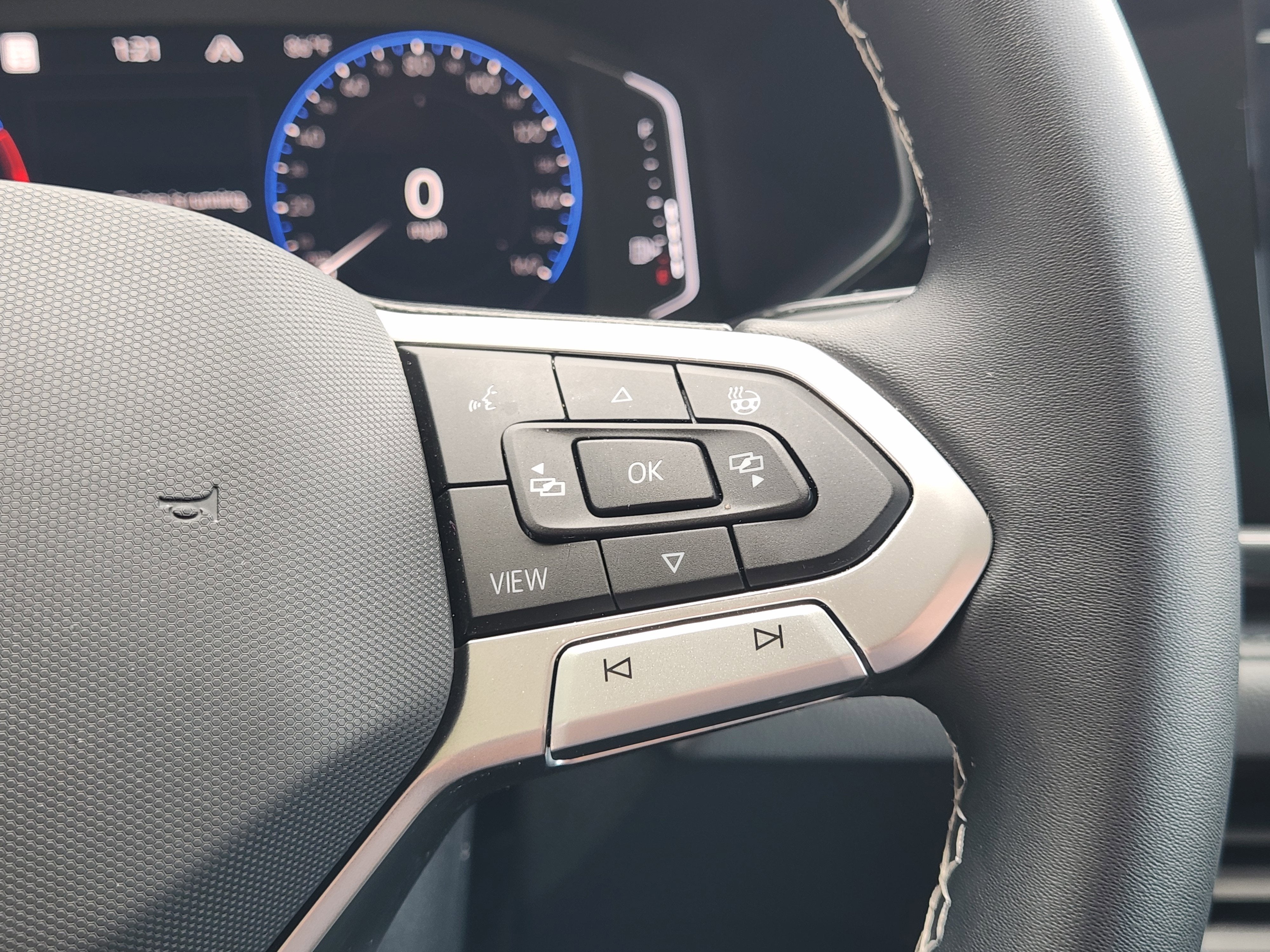 2023 Volkswagen Taos SEL