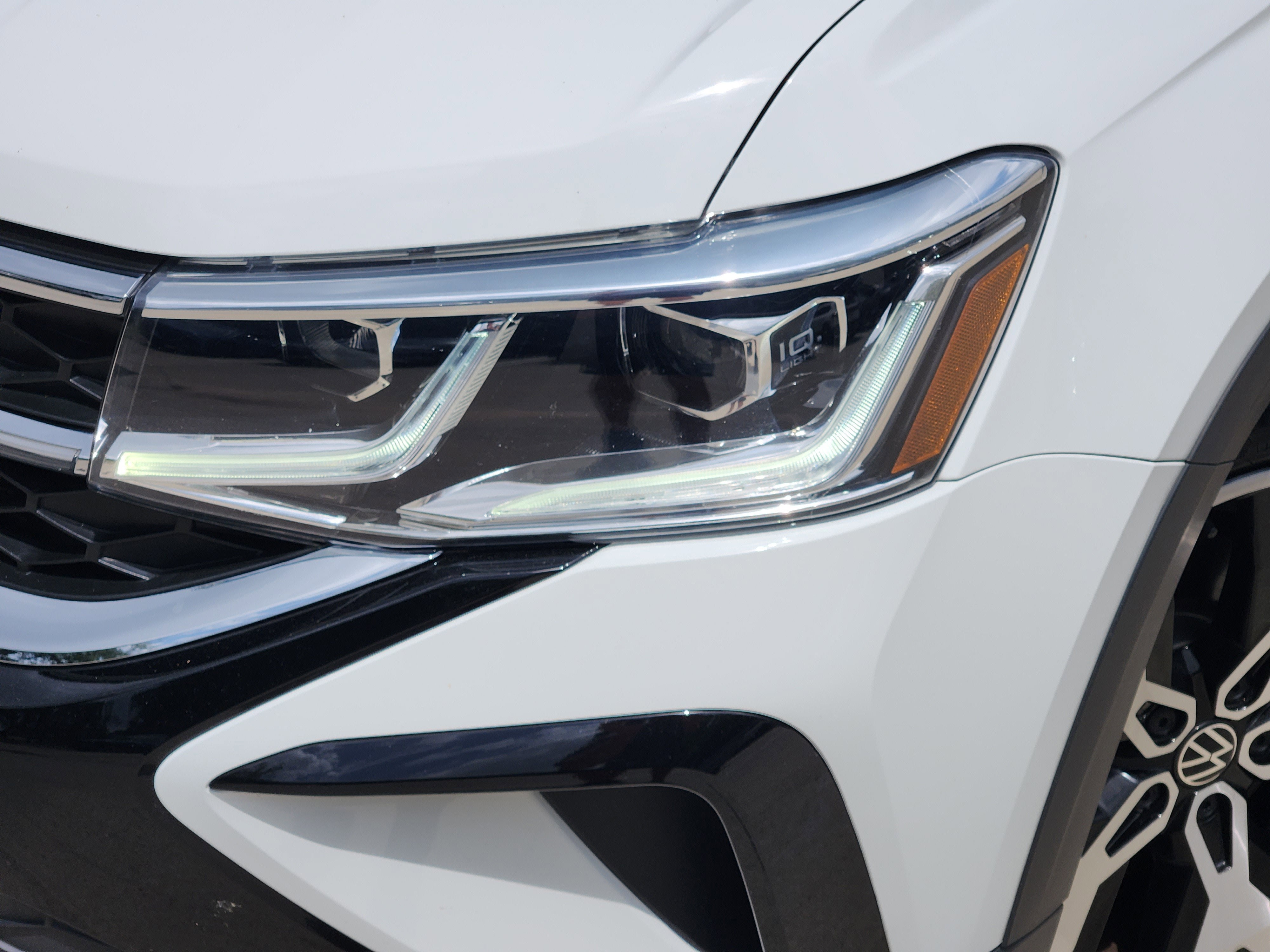 2023 Volkswagen Taos SEL