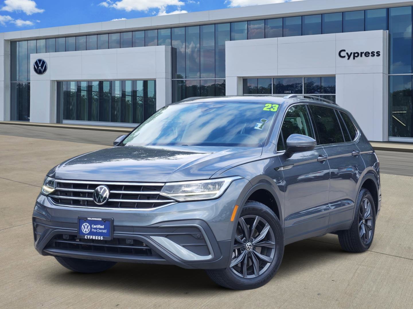 2023 Volkswagen Tiguan SE