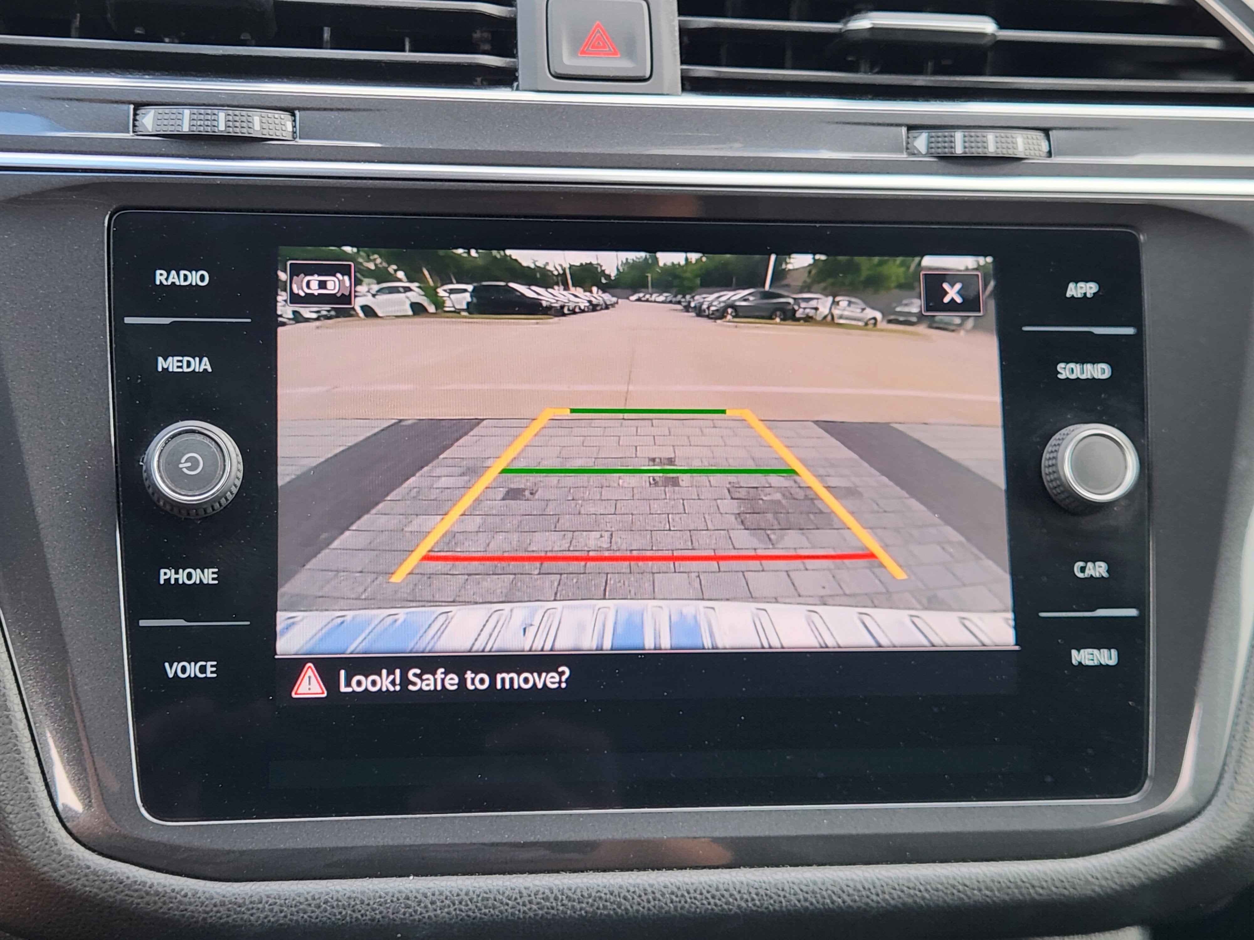 2023 Volkswagen Tiguan SE