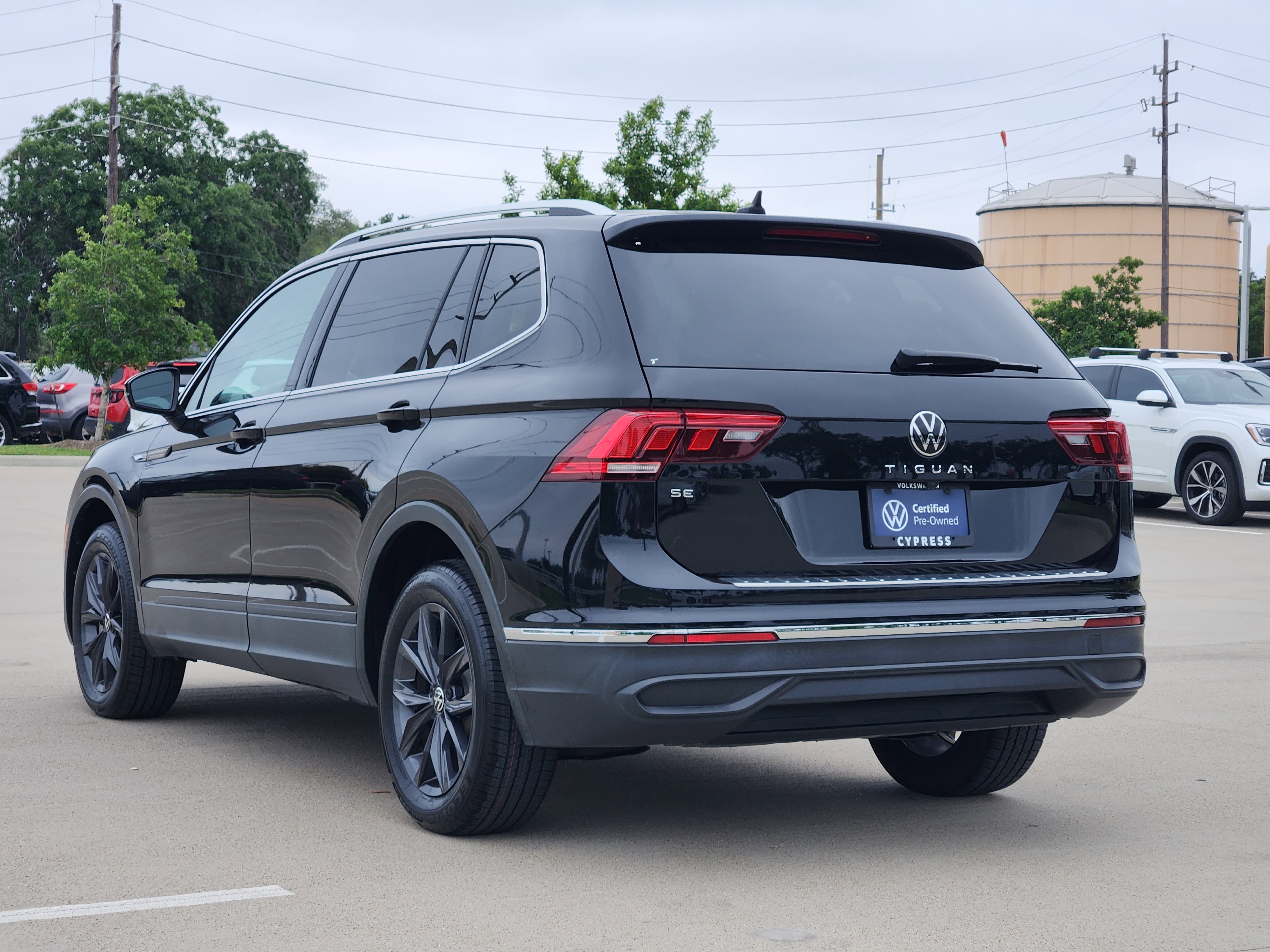 2022 Volkswagen Tiguan SE
