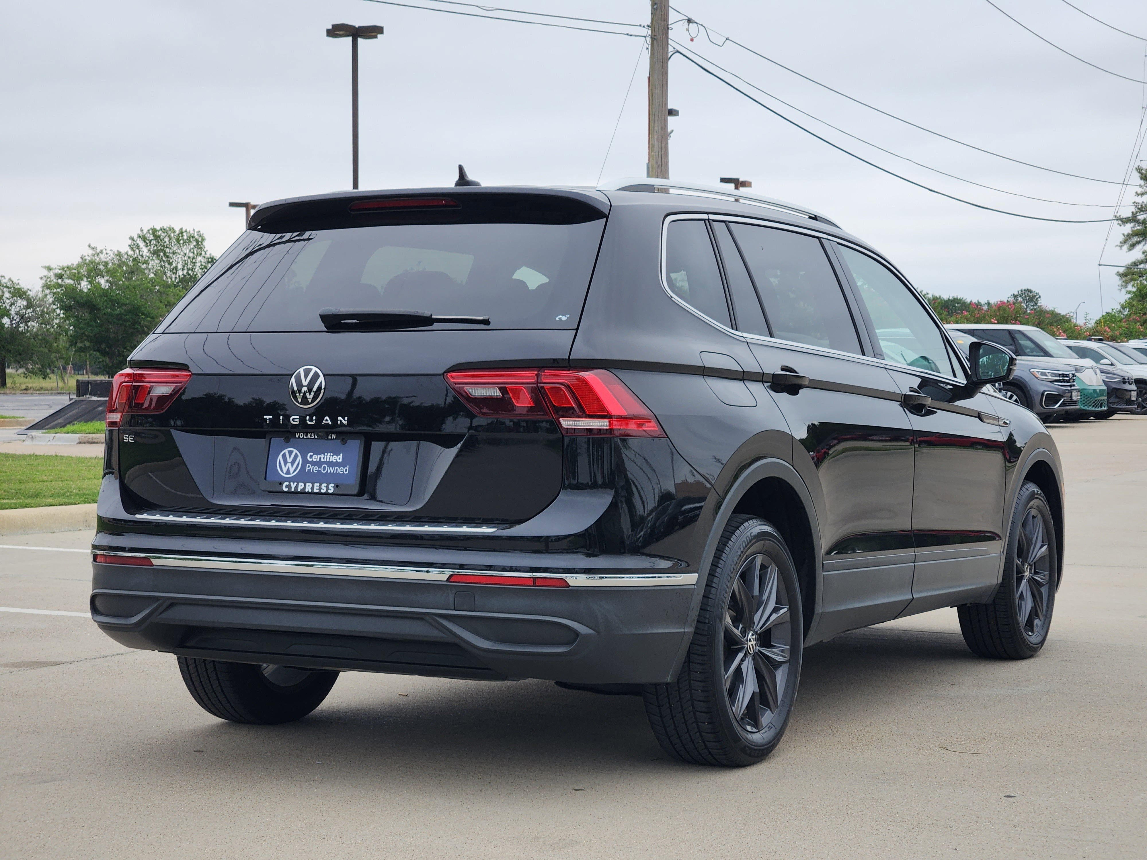 2022 Volkswagen Tiguan SE