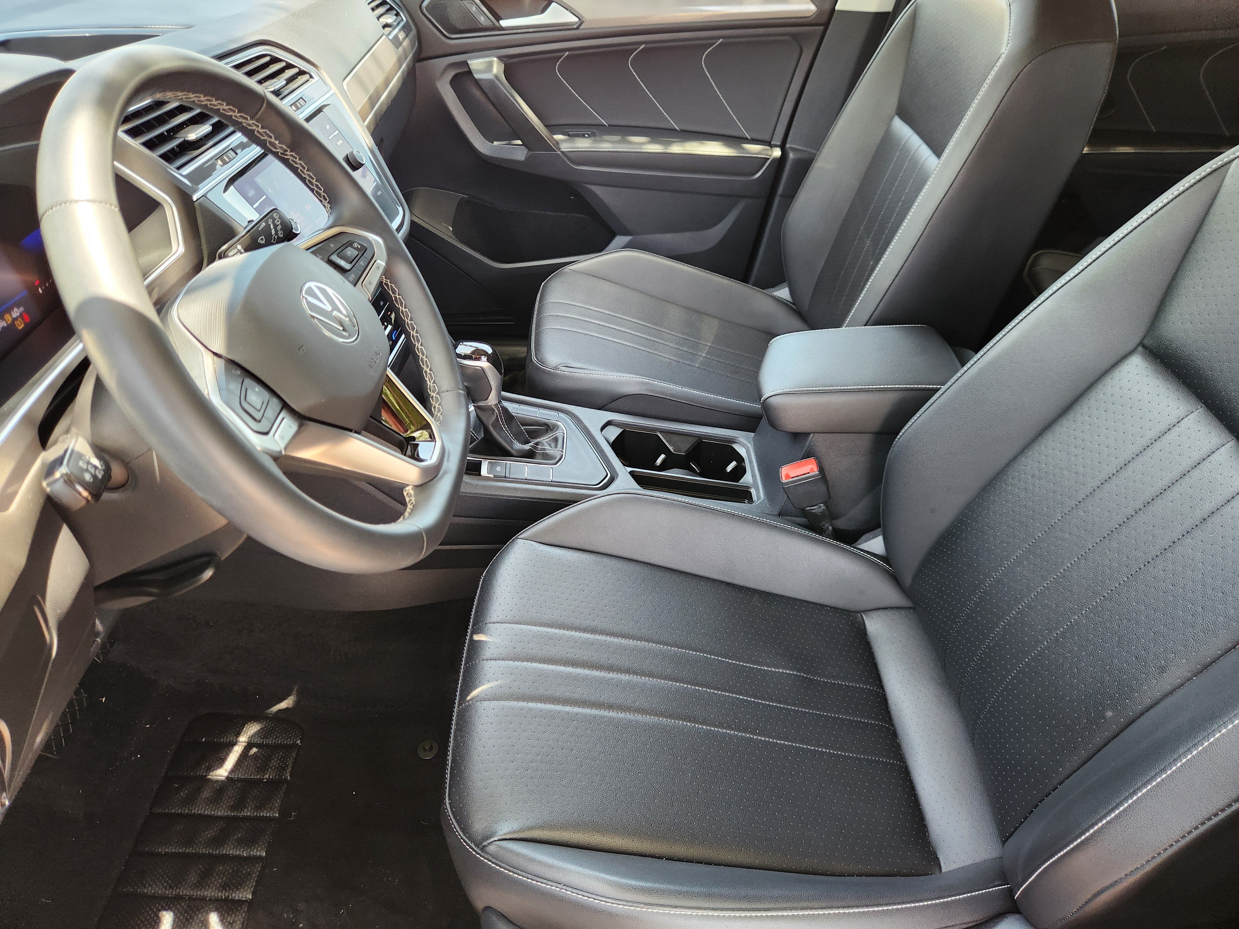 2022 Volkswagen Tiguan SE