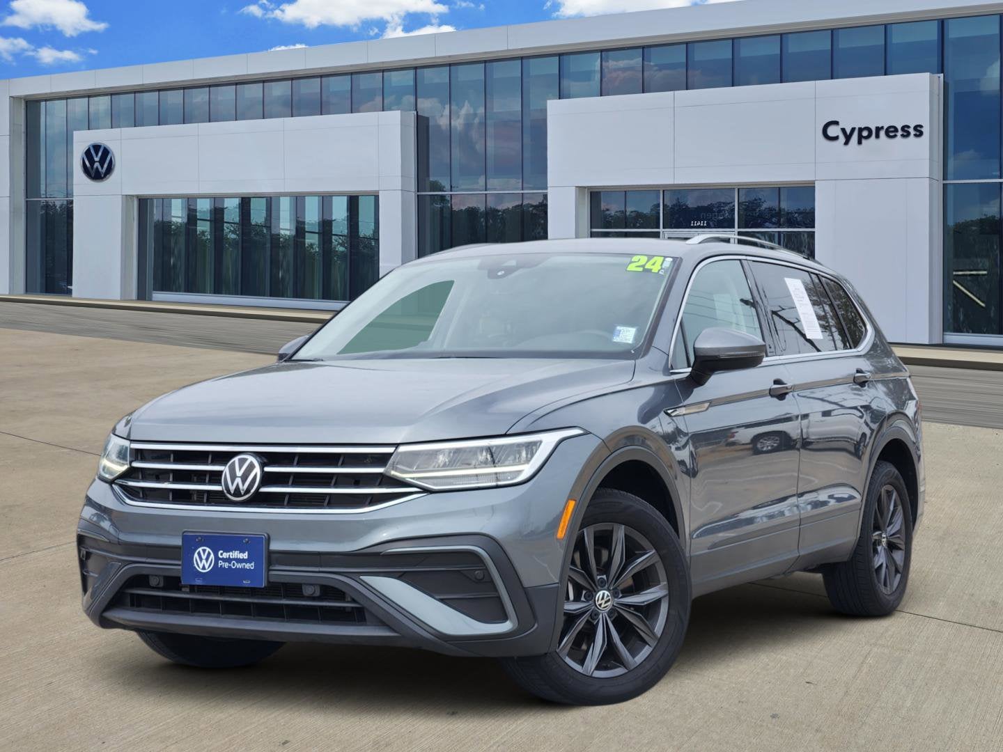 2023 Volkswagen Tiguan SE