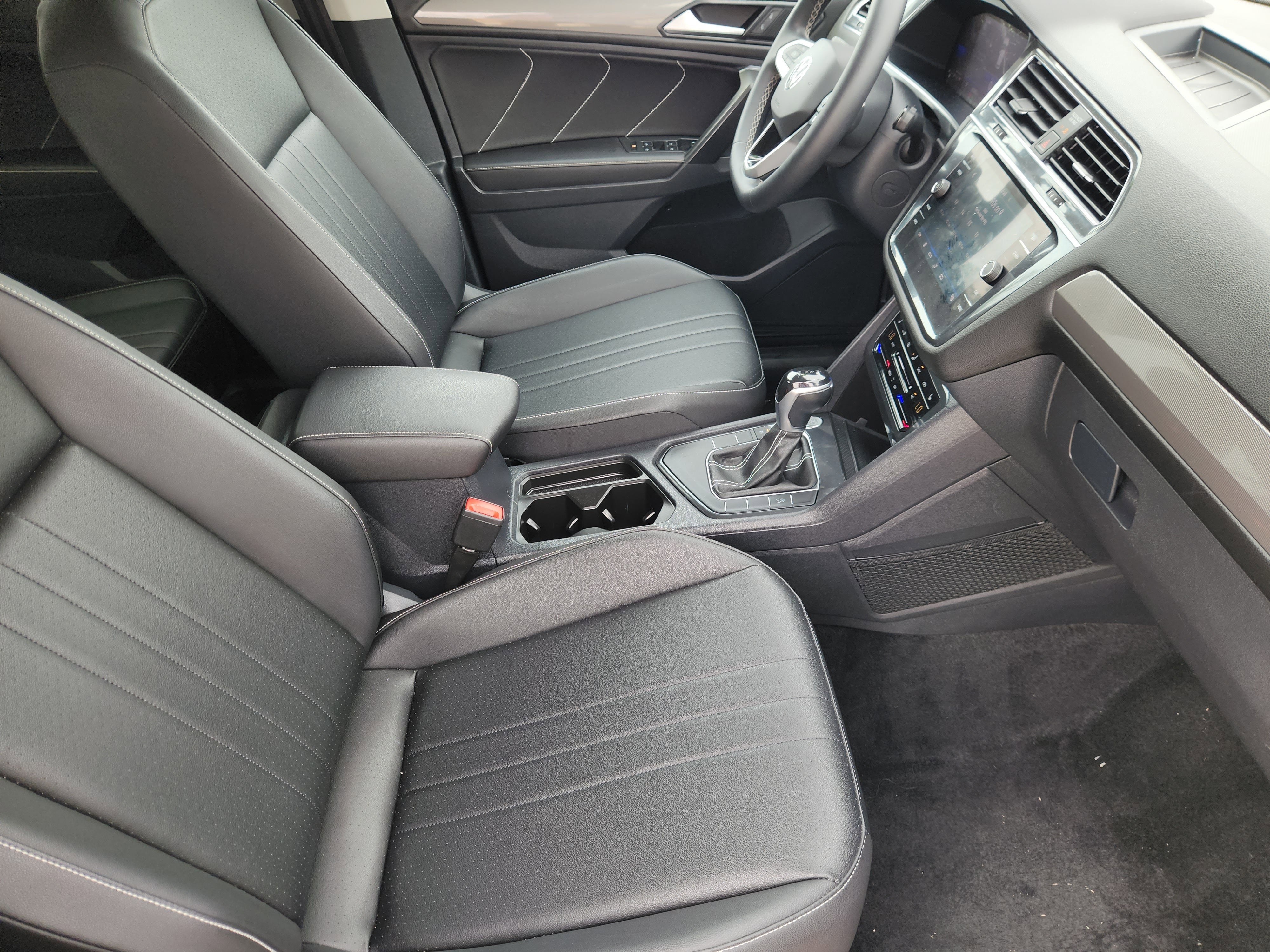 2023 Volkswagen Tiguan SE