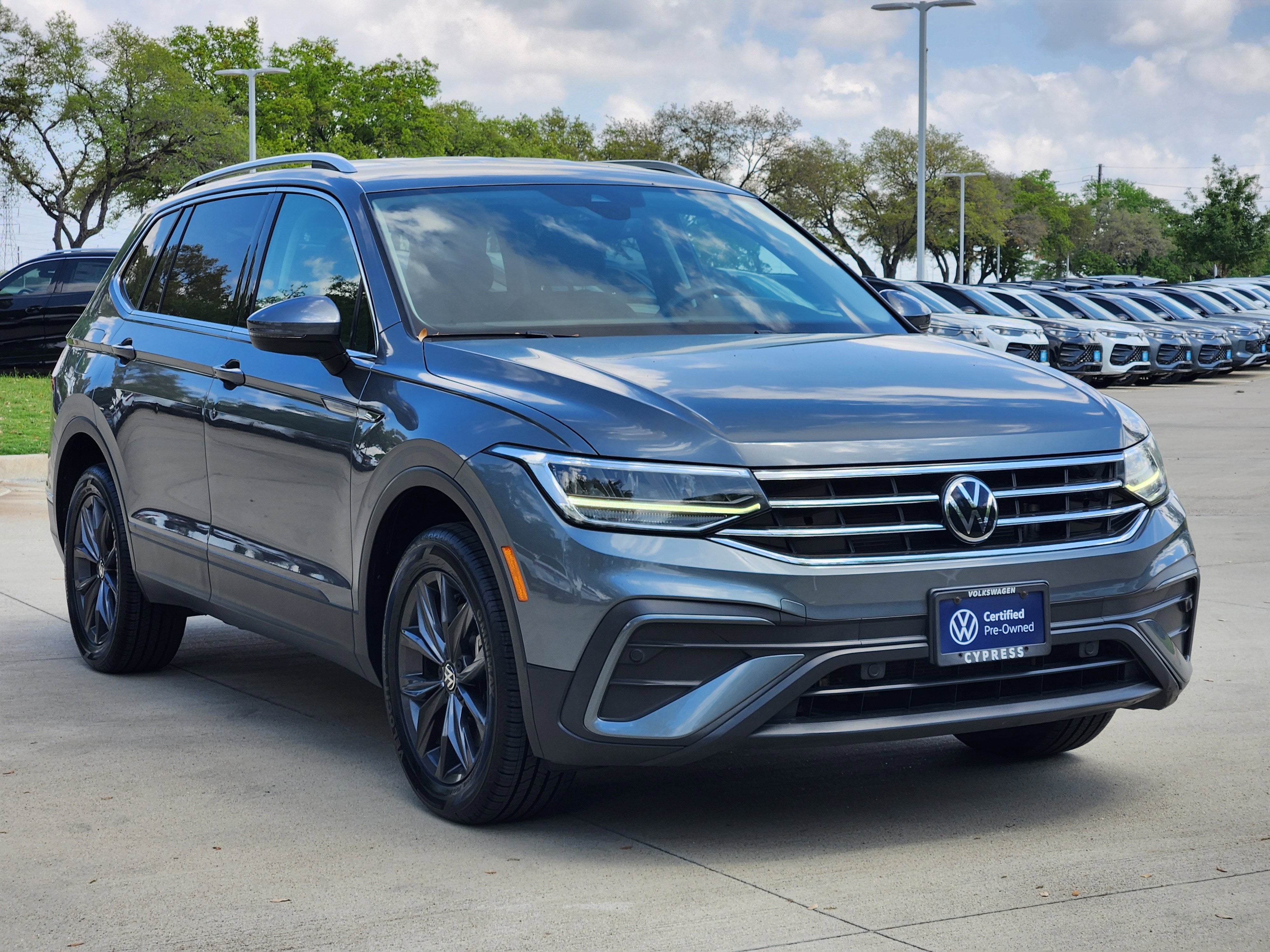 2023 Volkswagen Tiguan SE