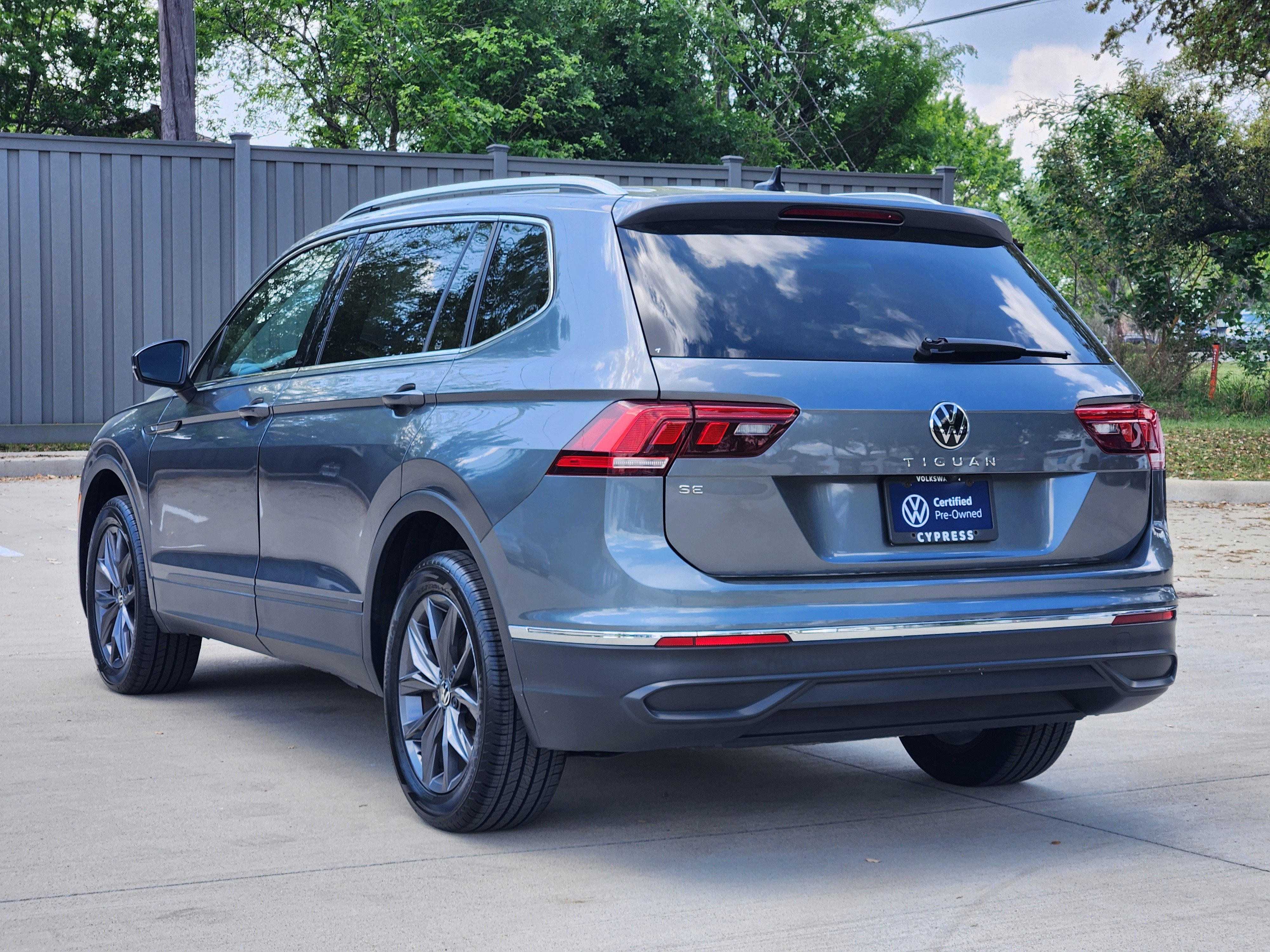 2023 Volkswagen Tiguan SE