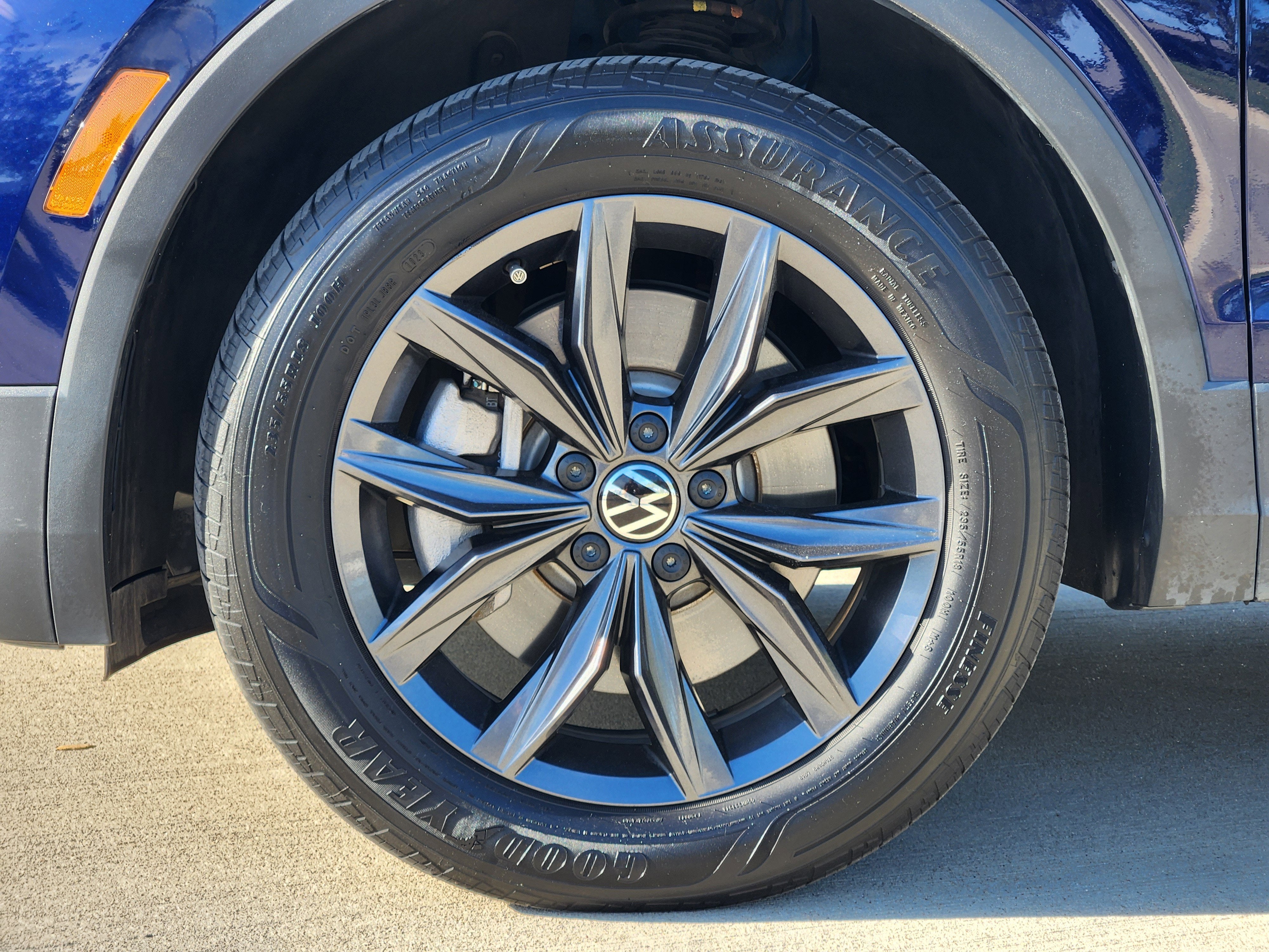 2023 Volkswagen Tiguan SE