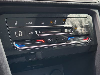 2026 Volkswagen Taos SE Black