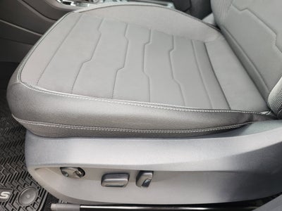 2026 Volkswagen Taos SE Black