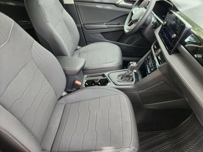 2026 Volkswagen Taos SE Black