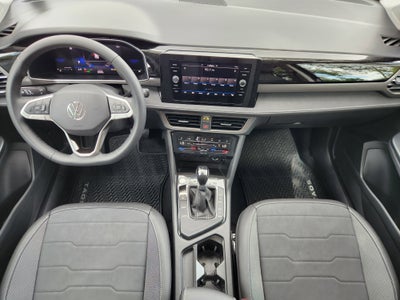 2026 Volkswagen Taos SE Black