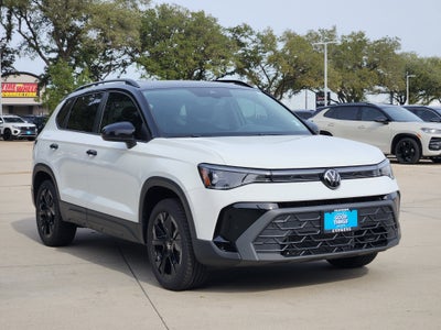 2026 Volkswagen Taos SE Black