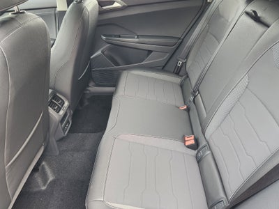 2026 Volkswagen Taos SE Black