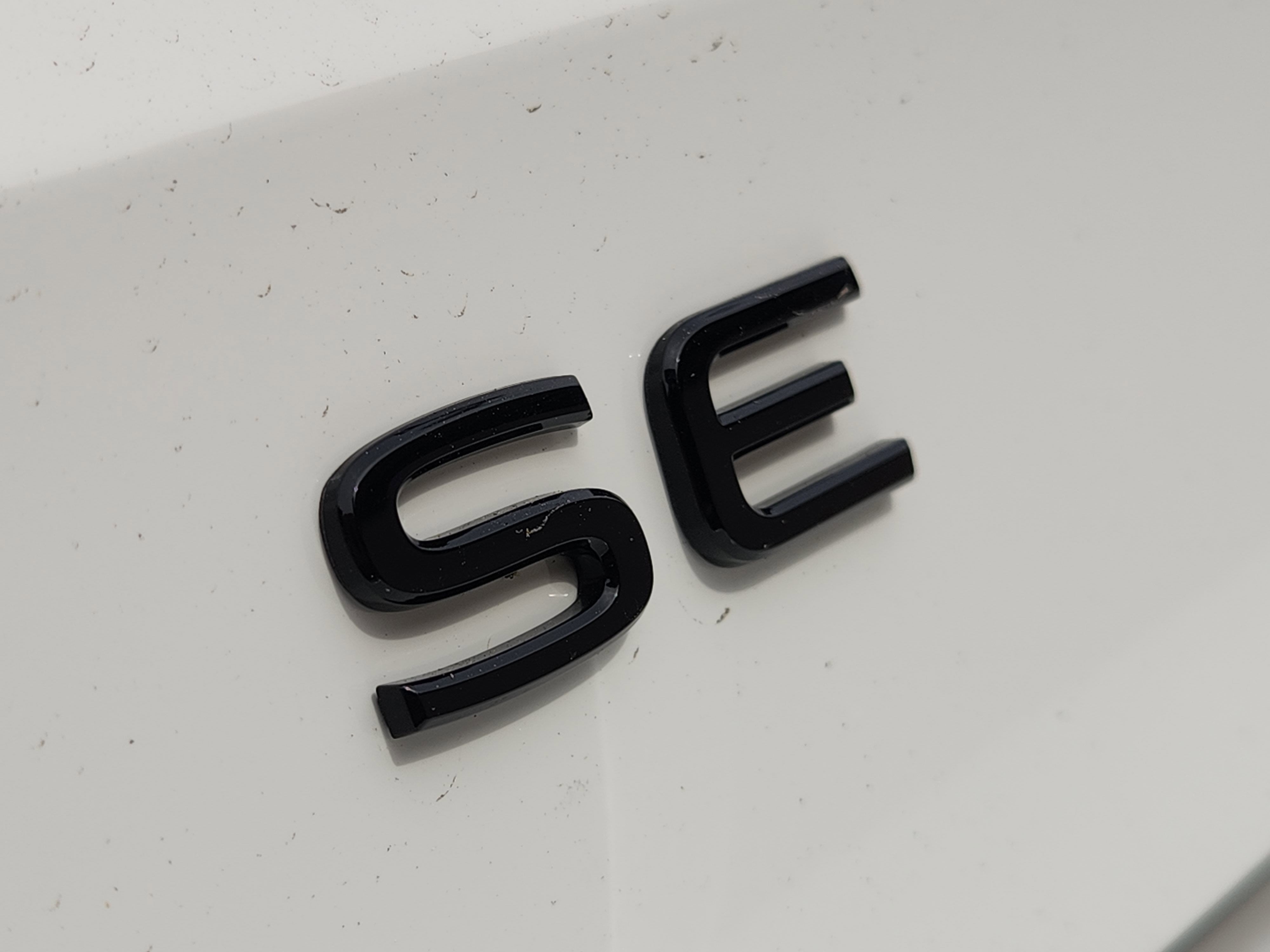 2026 Volkswagen Taos SE Black