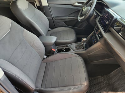 2026 Volkswagen Taos SE Black