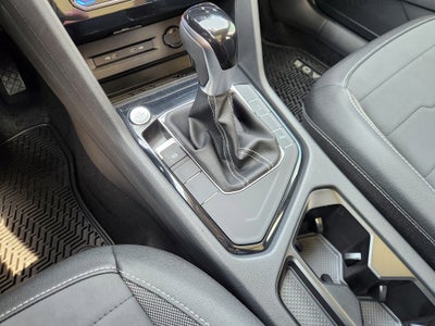 2026 Volkswagen Taos SE Black