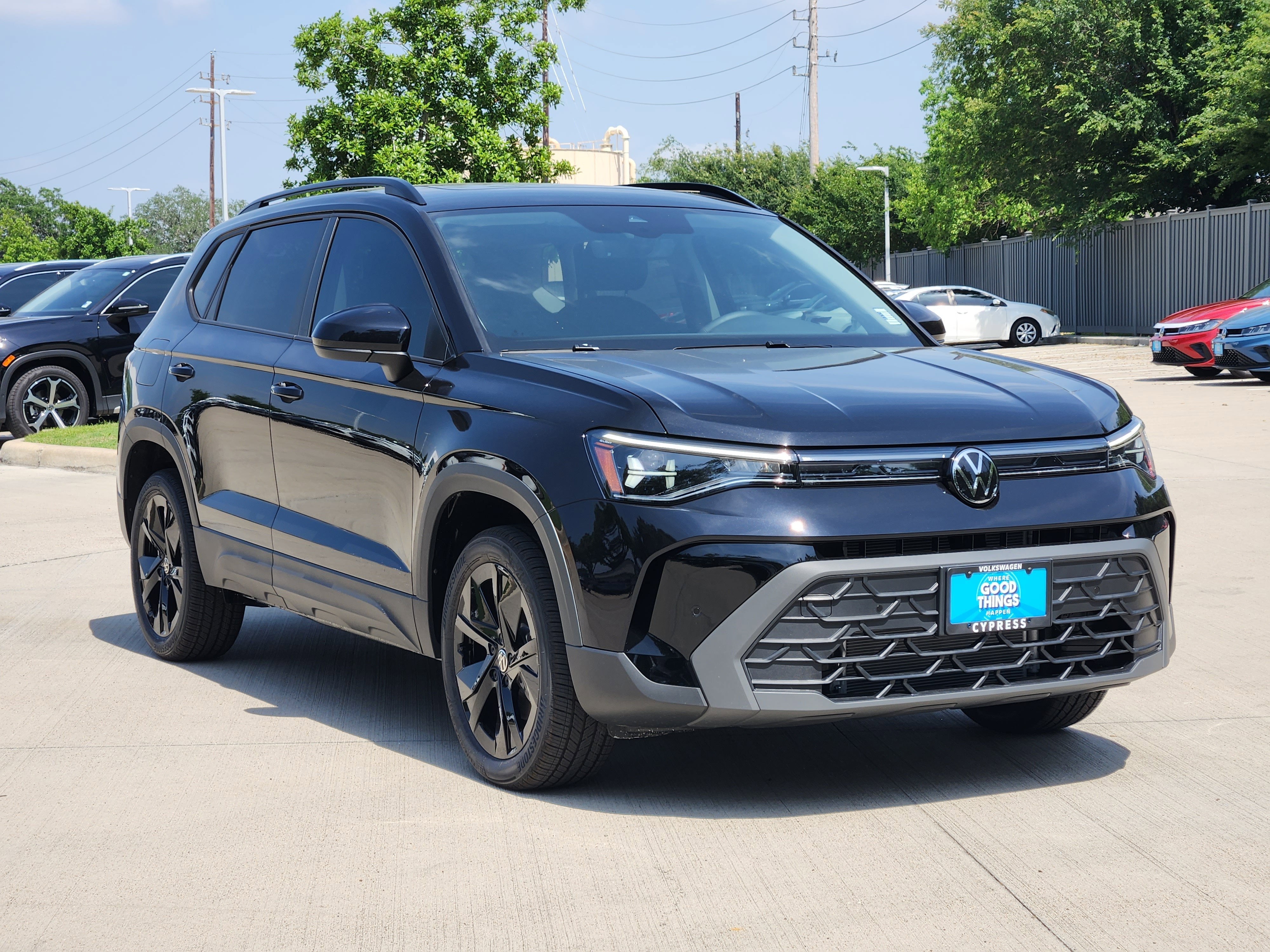 2026 Volkswagen Taos SE Black