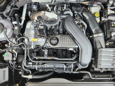 2026 Volkswagen Taos SE Black