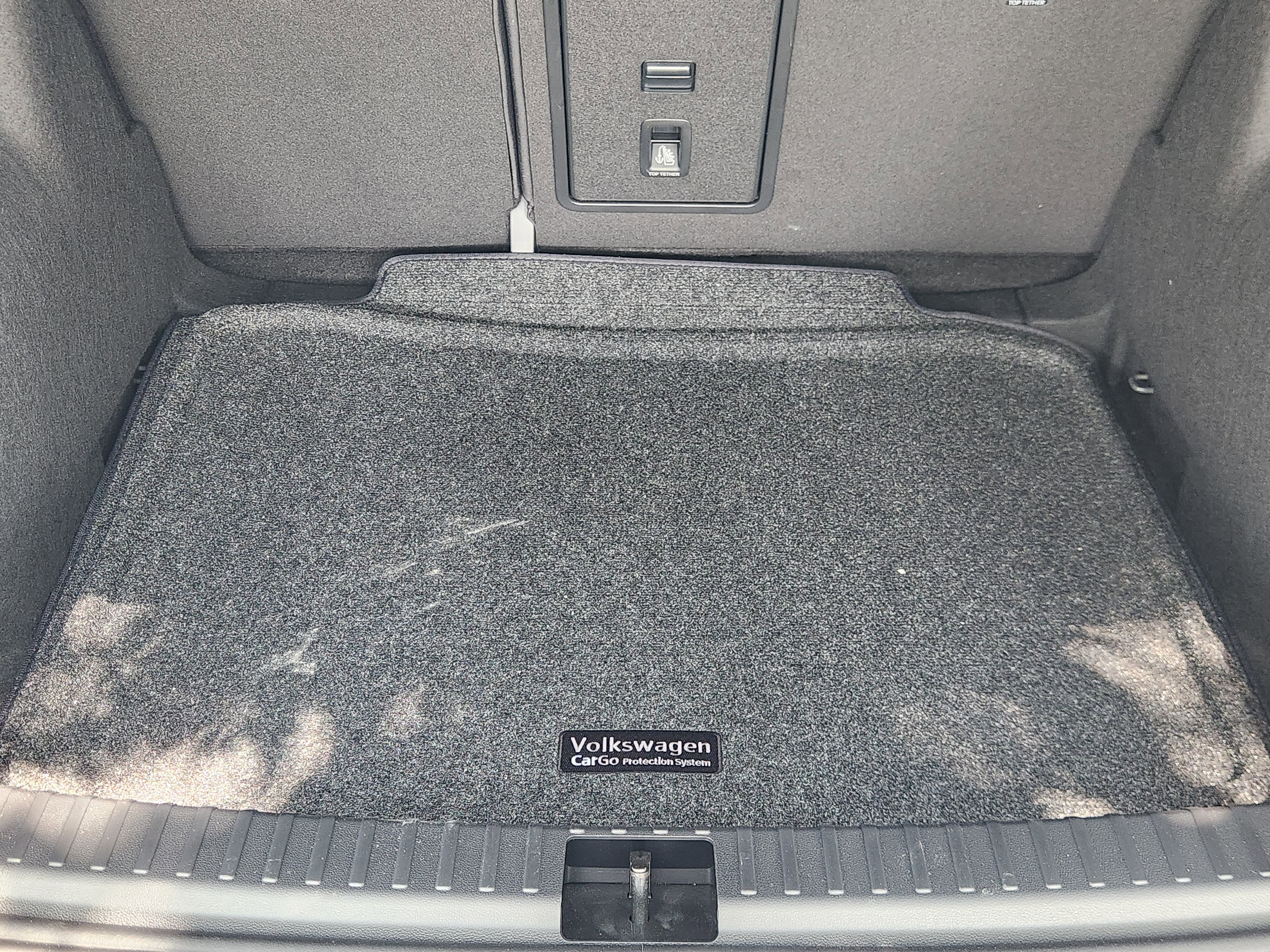2026 Volkswagen Taos SE Black