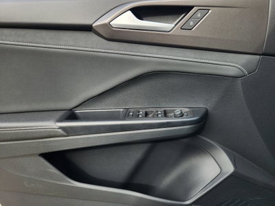 2026 Volkswagen Taos SE Black