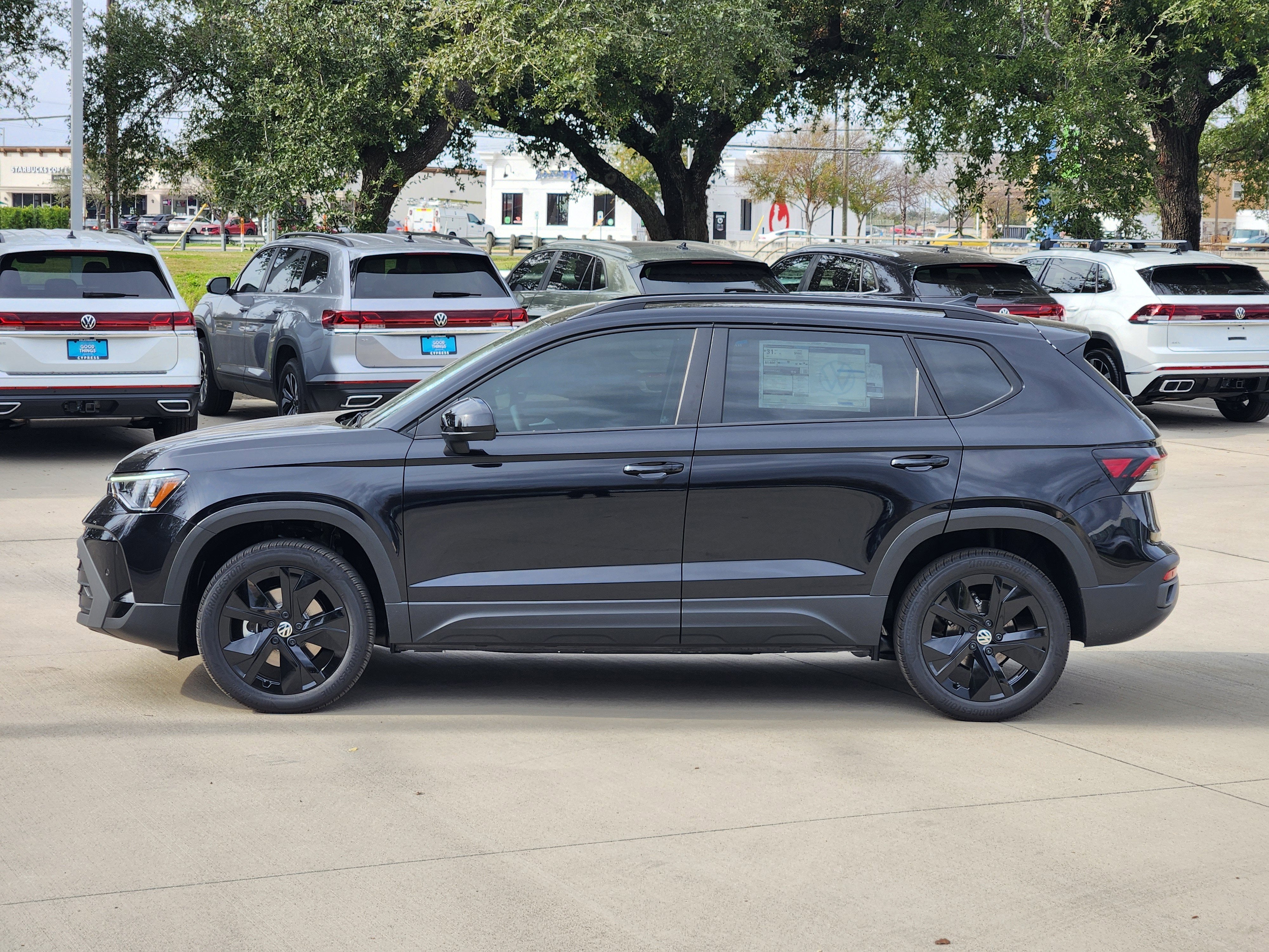 2026 Volkswagen Taos SE Black