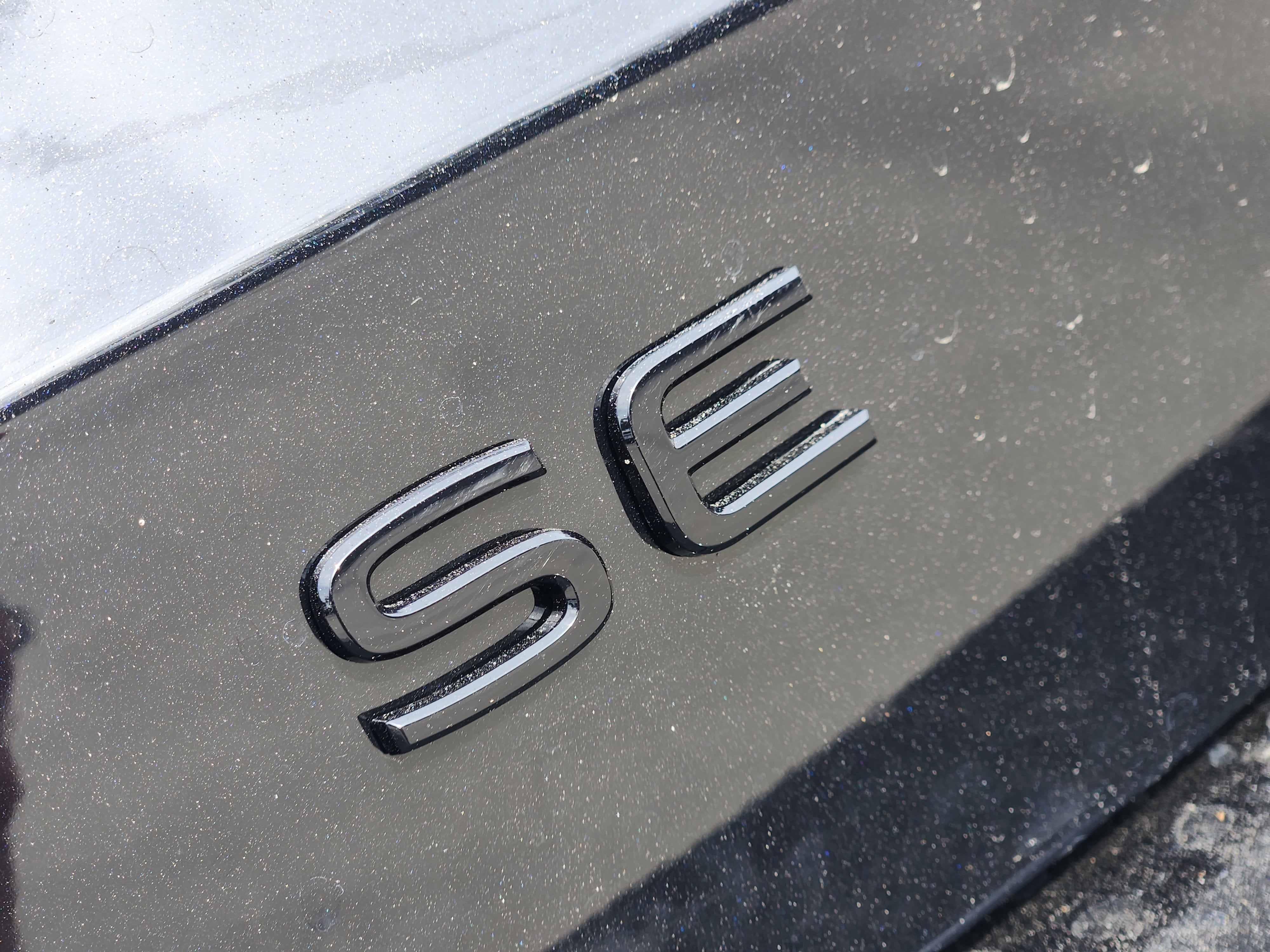 2026 Volkswagen Taos SE Black