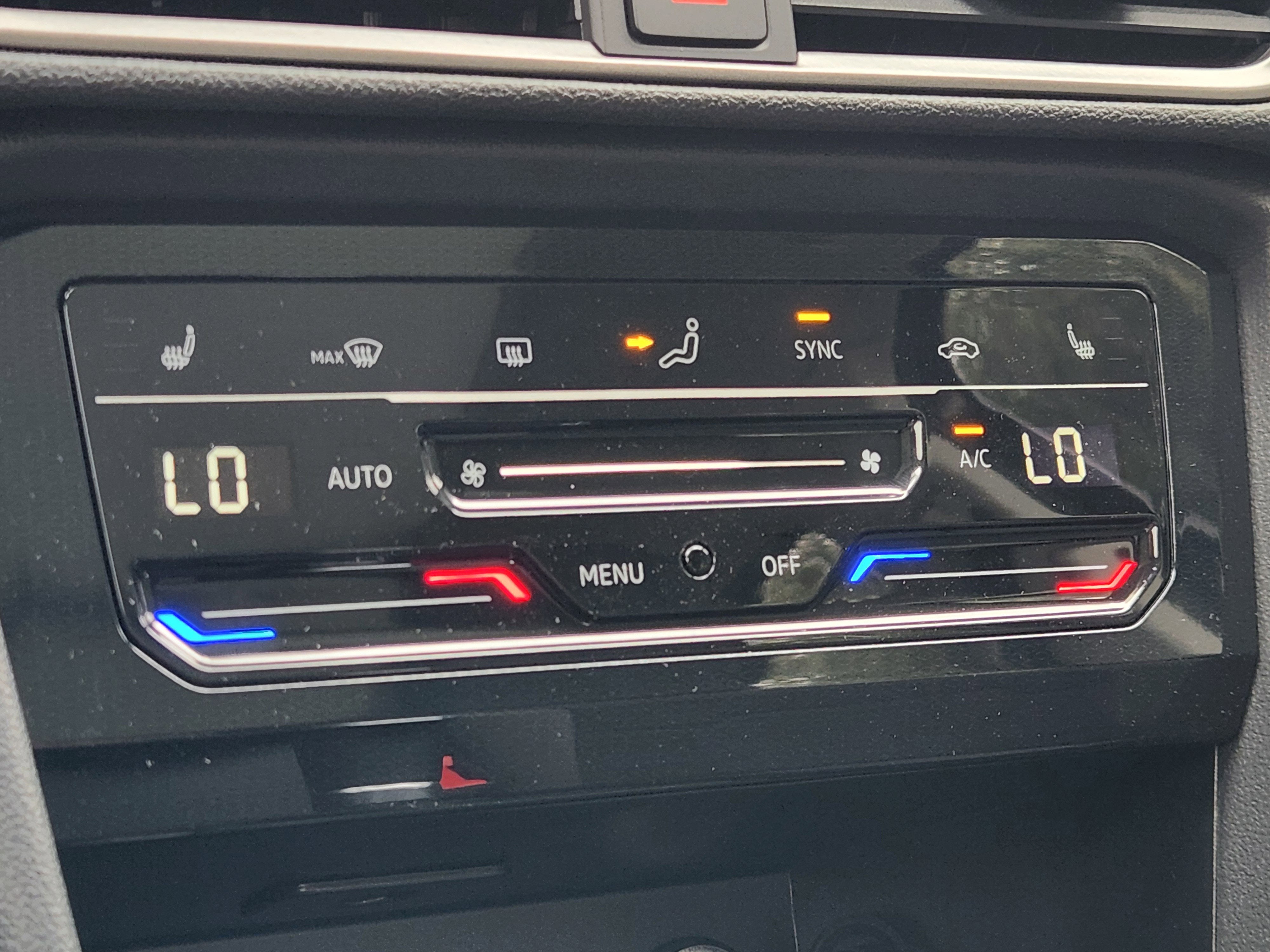 2026 Volkswagen Taos SE Black