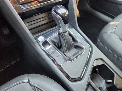 2027 Volkswagen Taos SE Black