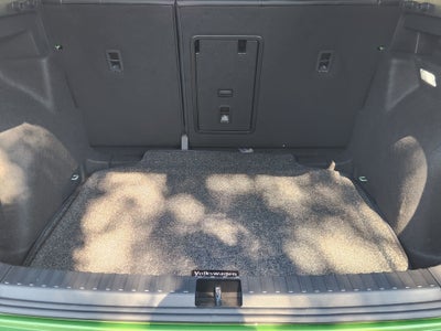 2027 Volkswagen Taos SE Black