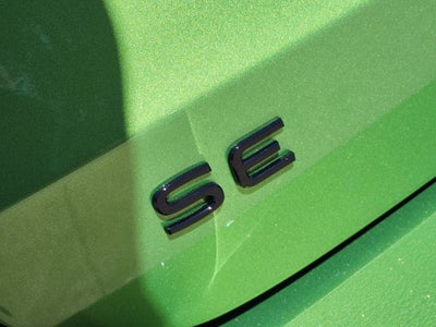 2027 Volkswagen Taos SE Black