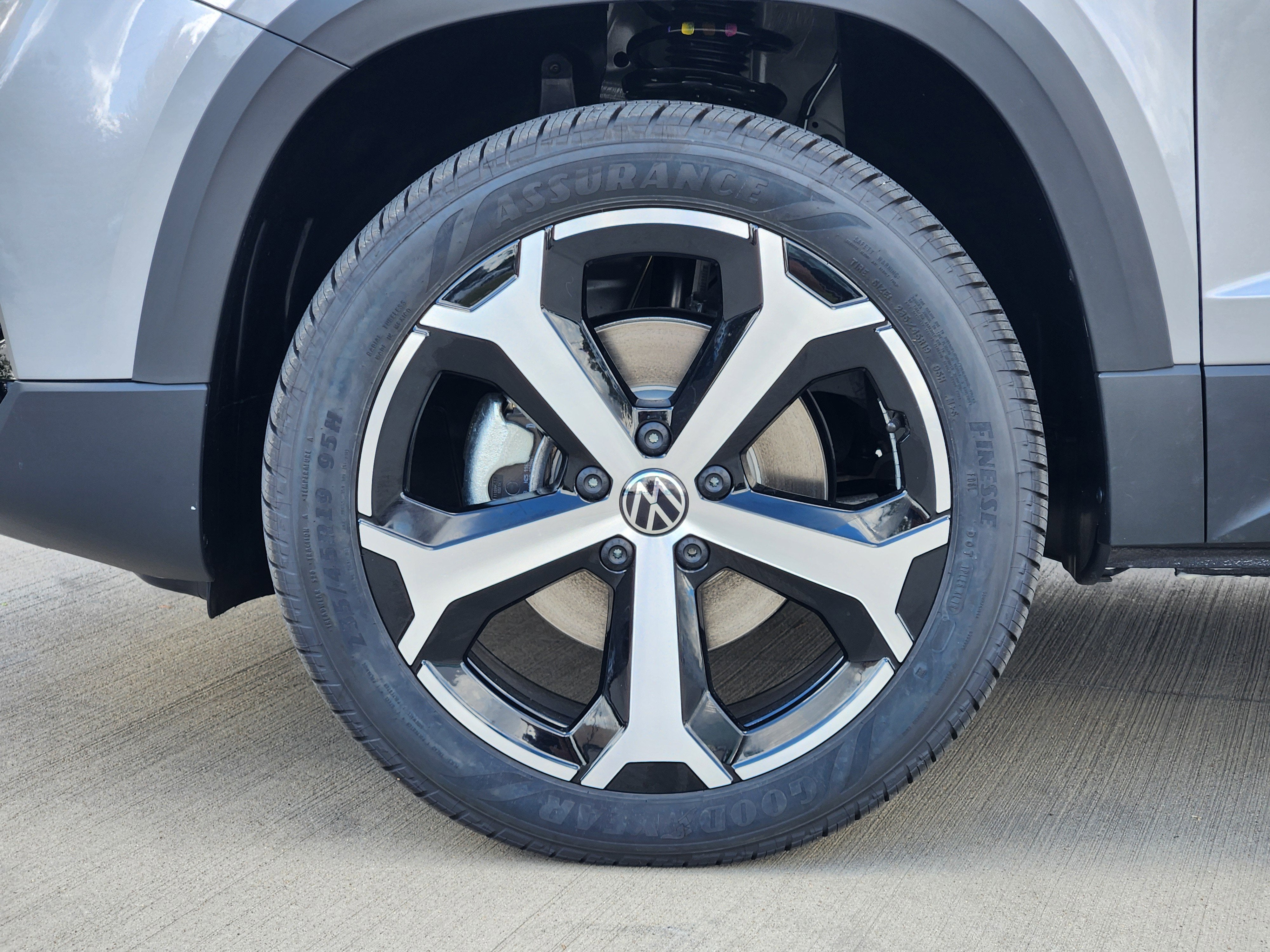 2026 Volkswagen Taos SEL