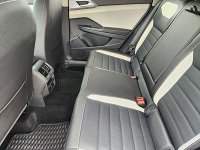 2025 Volkswagen Taos SEL