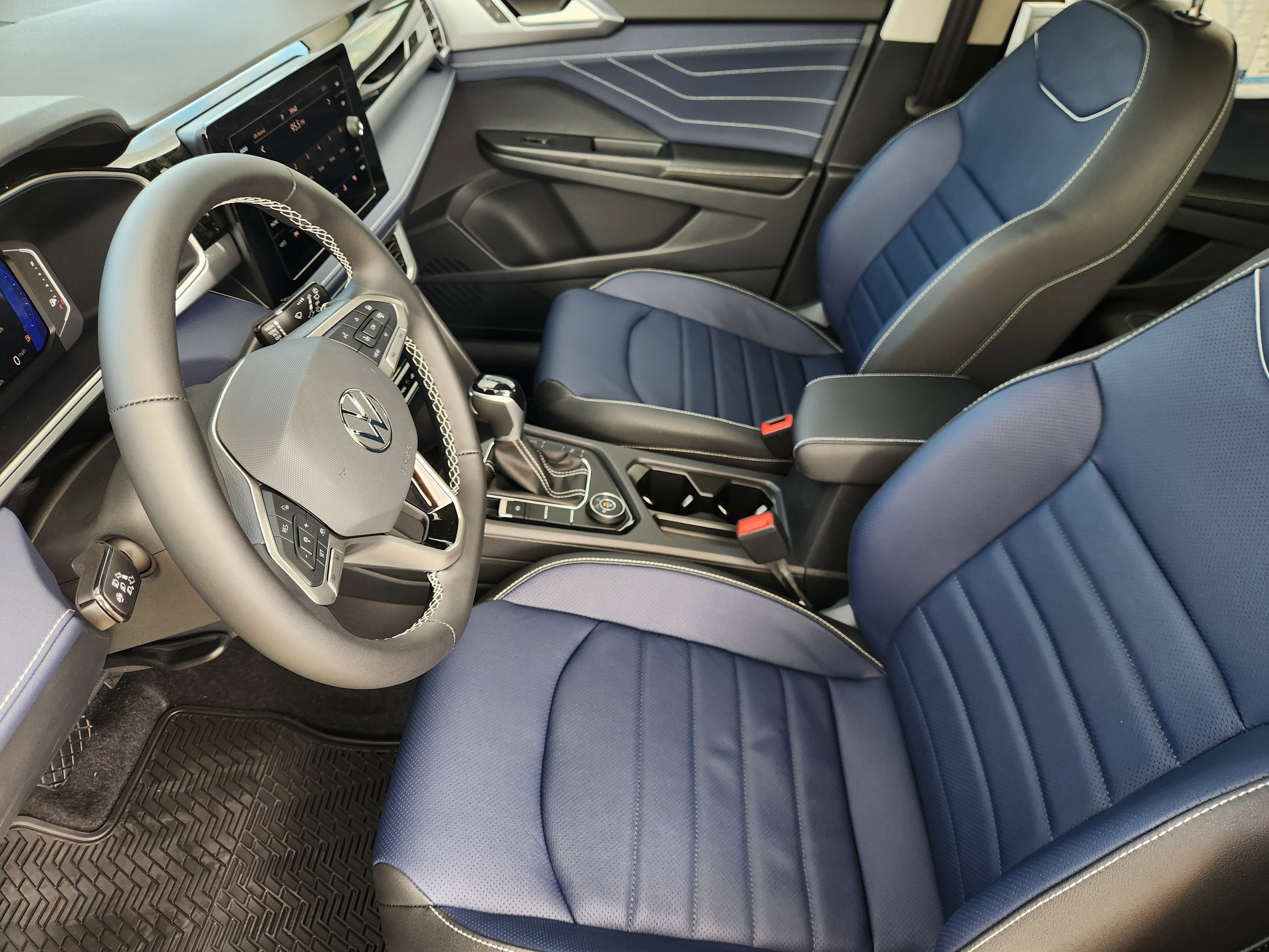 2026 Volkswagen Taos SEL