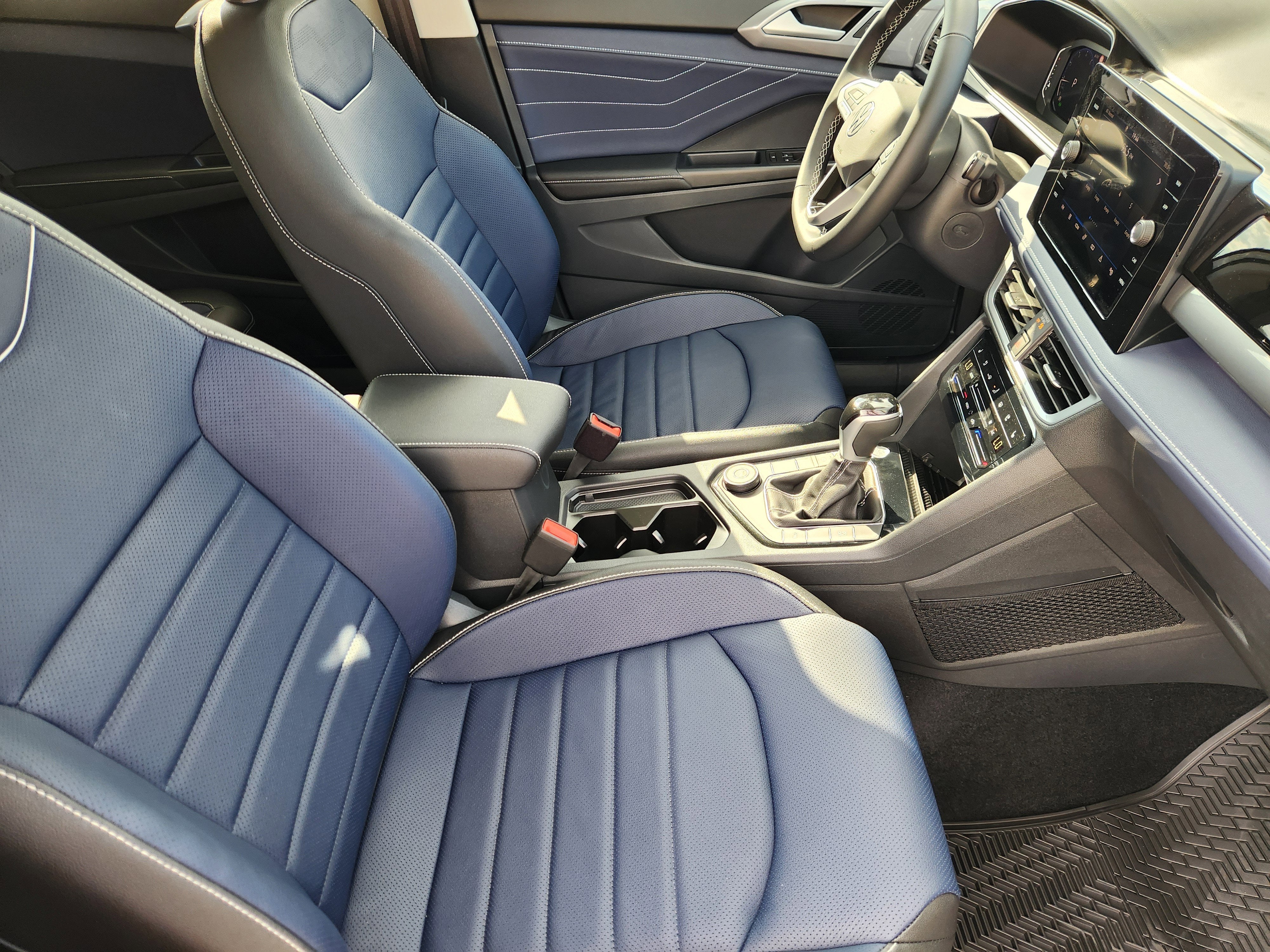 2026 Volkswagen Taos SEL