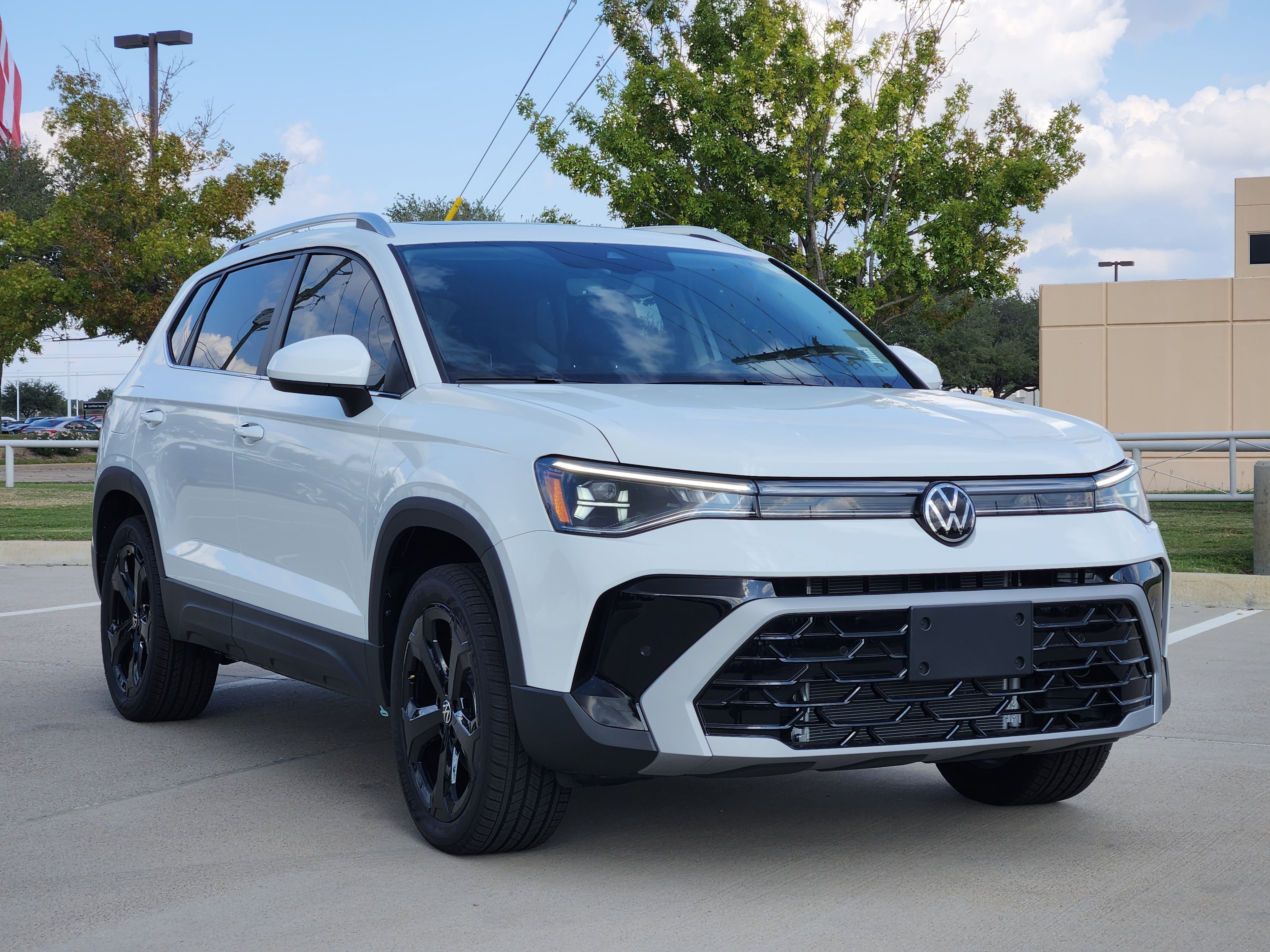 2026 Volkswagen Taos SEL