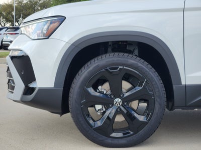 2026 Volkswagen Taos SEL