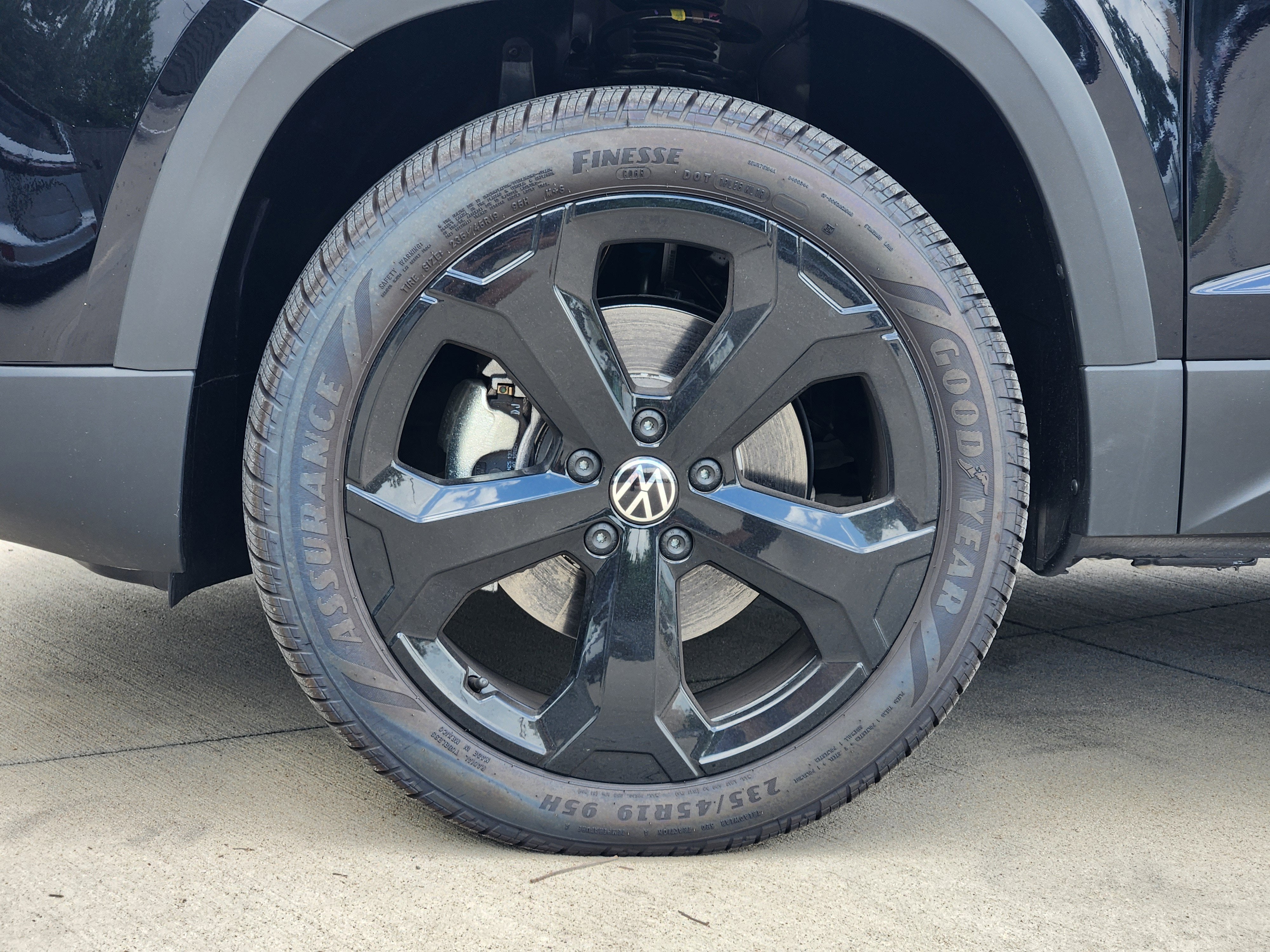 2026 Volkswagen Taos SEL