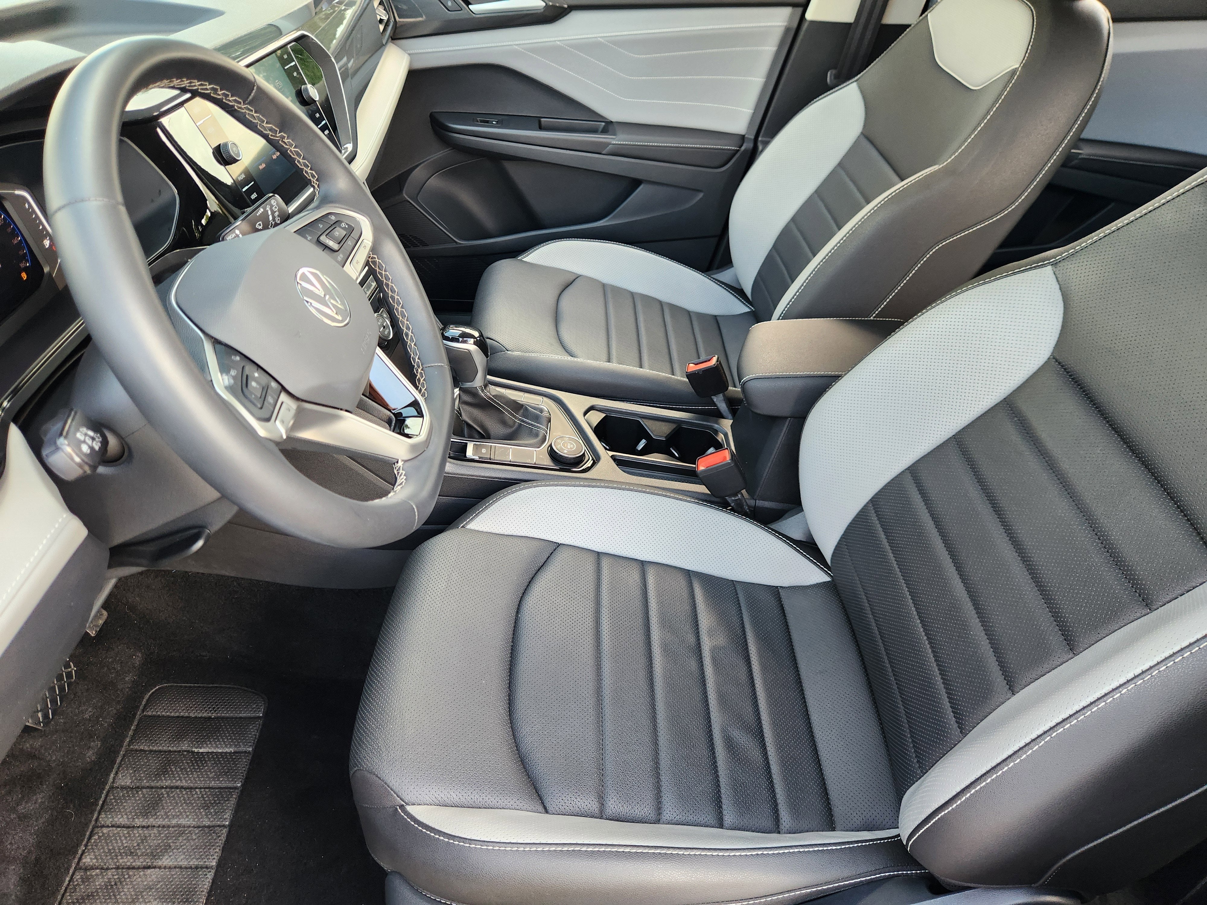 2024 Volkswagen Taos SEL